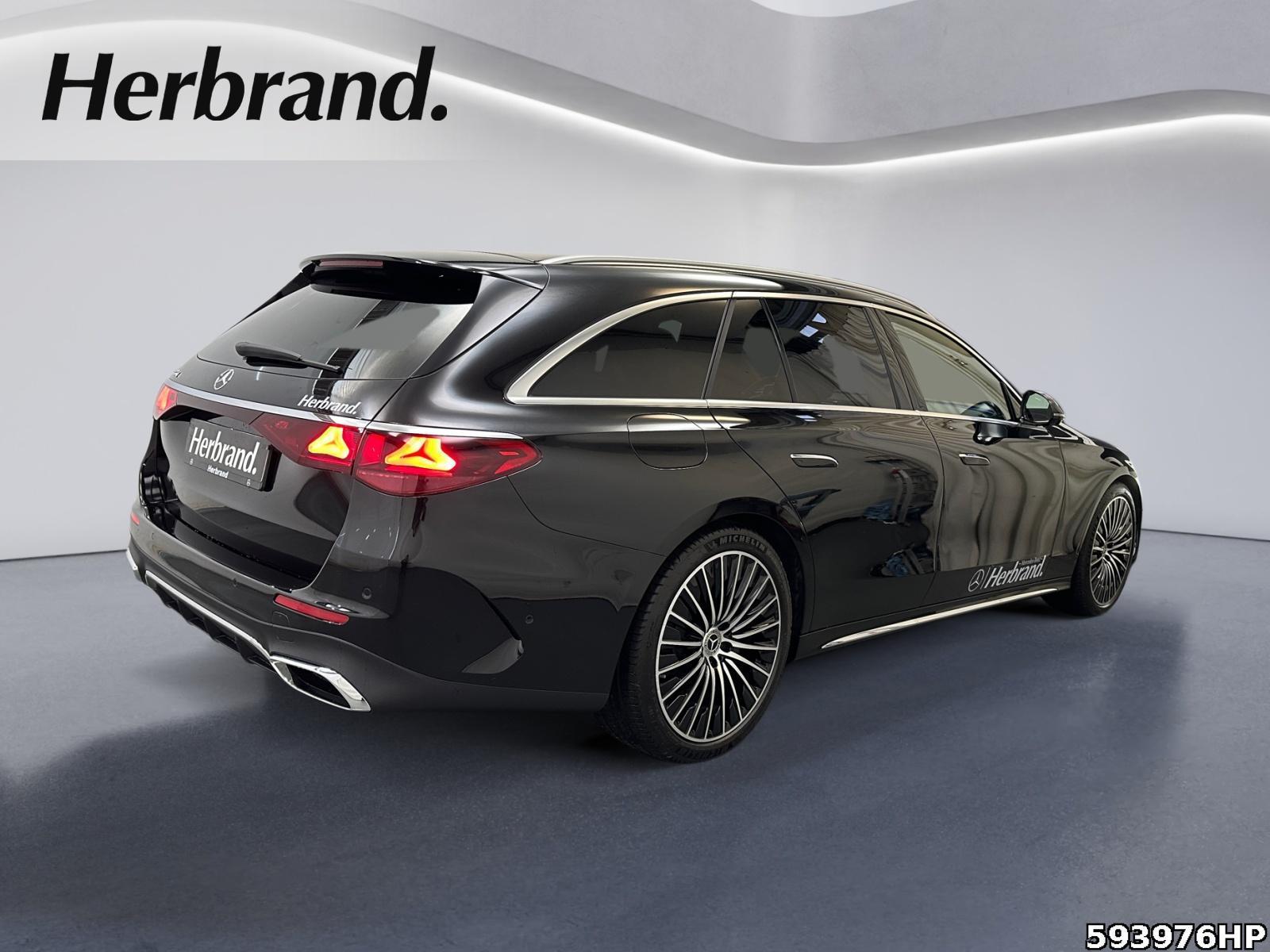 Fahrzeugabbildung Mercedes-Benz E 220 d T-Modell +AMG+AHK+PANO+BURMESTER+DISTRO+