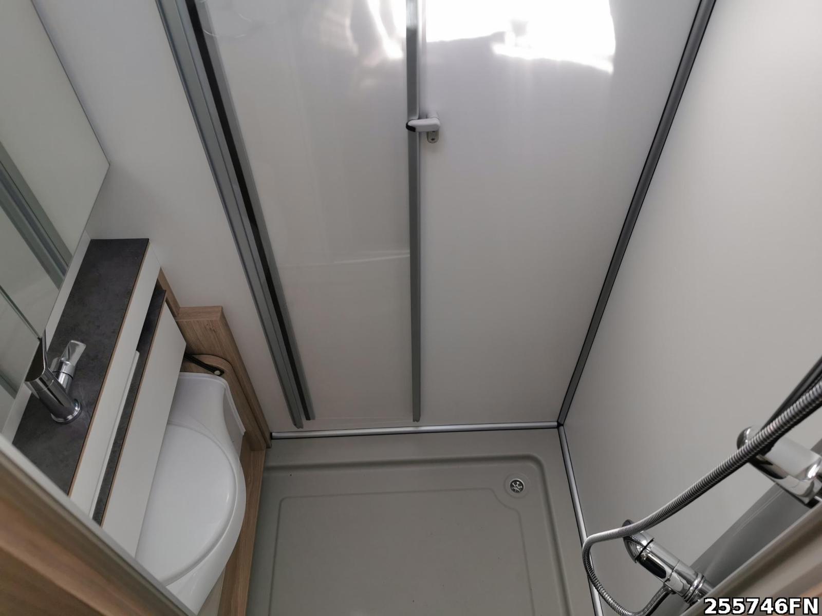 Fahrzeugabbildung Frankia NEO I GDK BA 4,5t TV Markise, Solar, Lithium