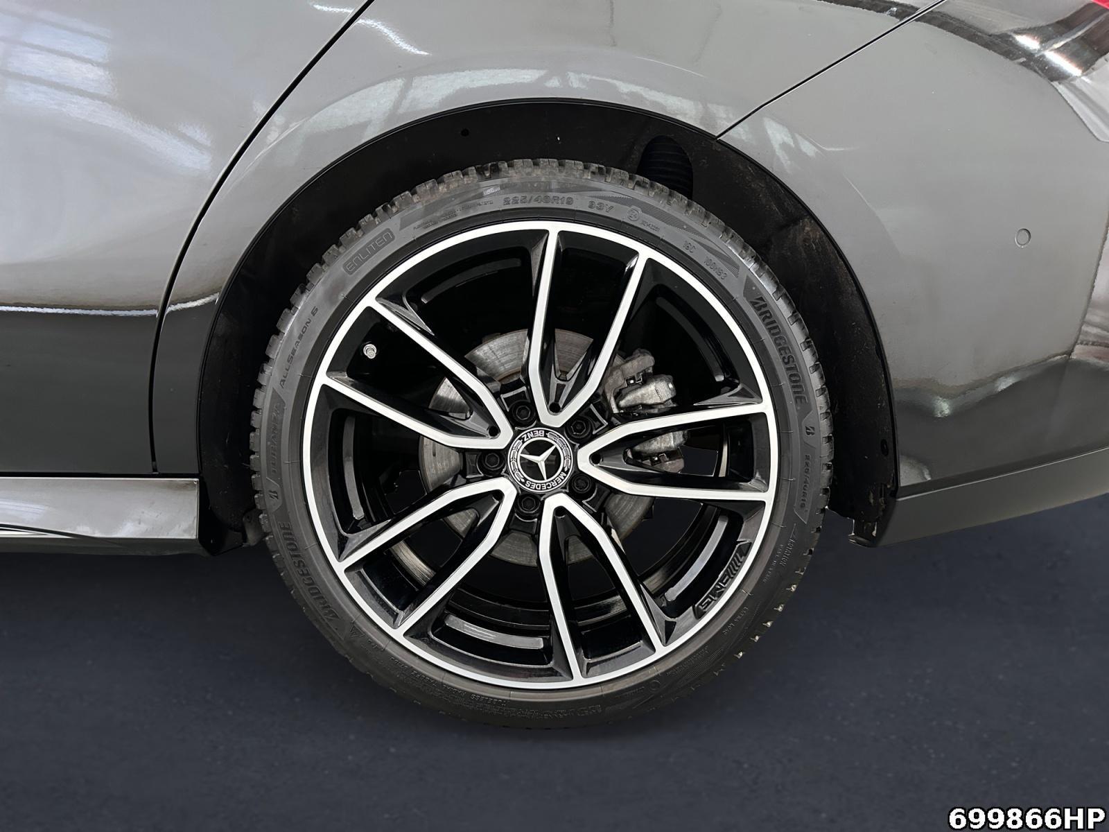 Fahrzeugabbildung Mercedes-Benz CLA 200 Coupé AMG Kamera Distronic Ambiente LED