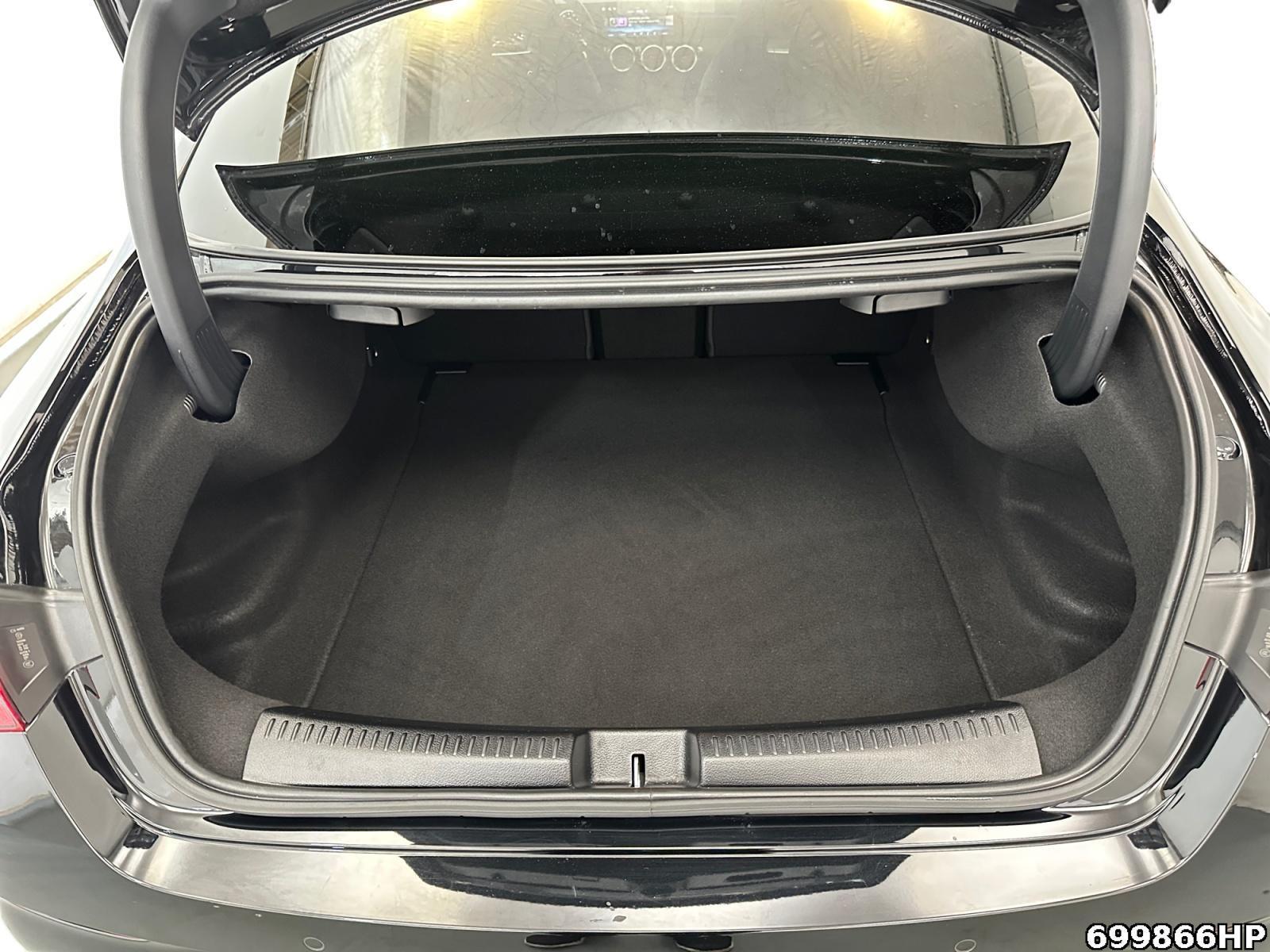 Fahrzeugabbildung Mercedes-Benz CLA 200 Coupé AMG Kamera Distronic Ambiente LED
