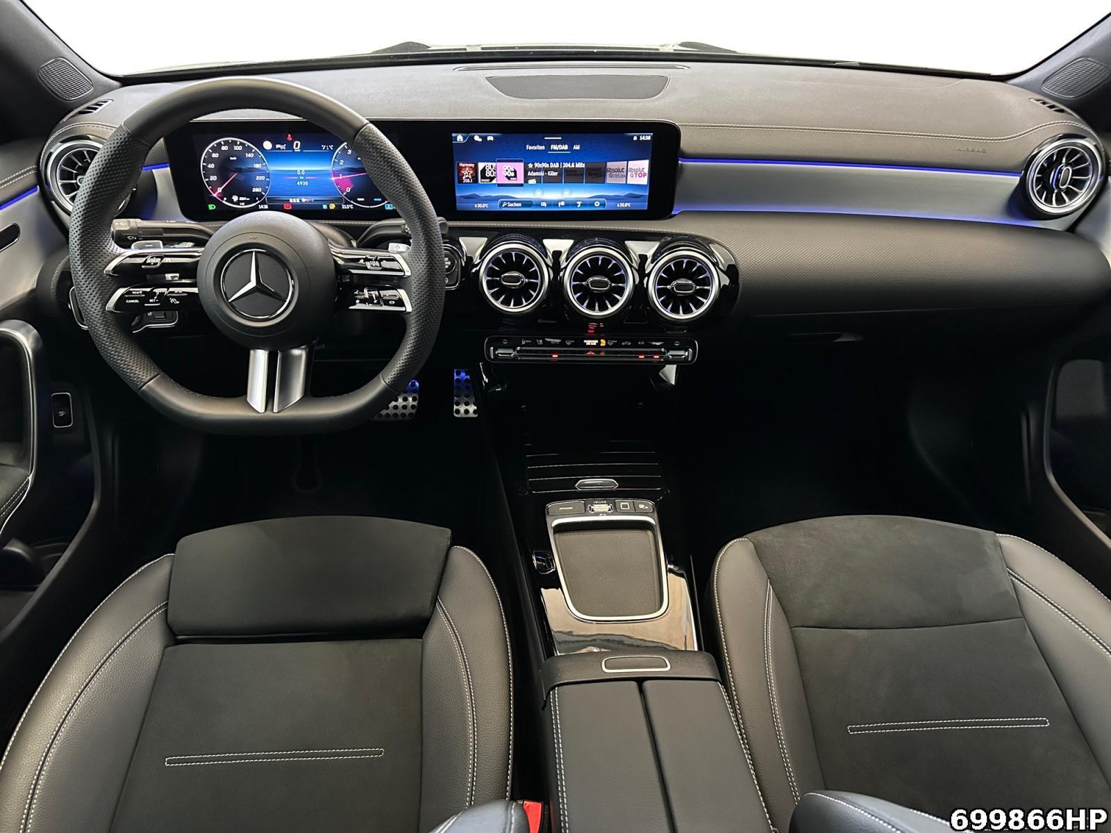 Fahrzeugabbildung Mercedes-Benz CLA 200 Coupé AMG Kamera Distronic Ambiente LED