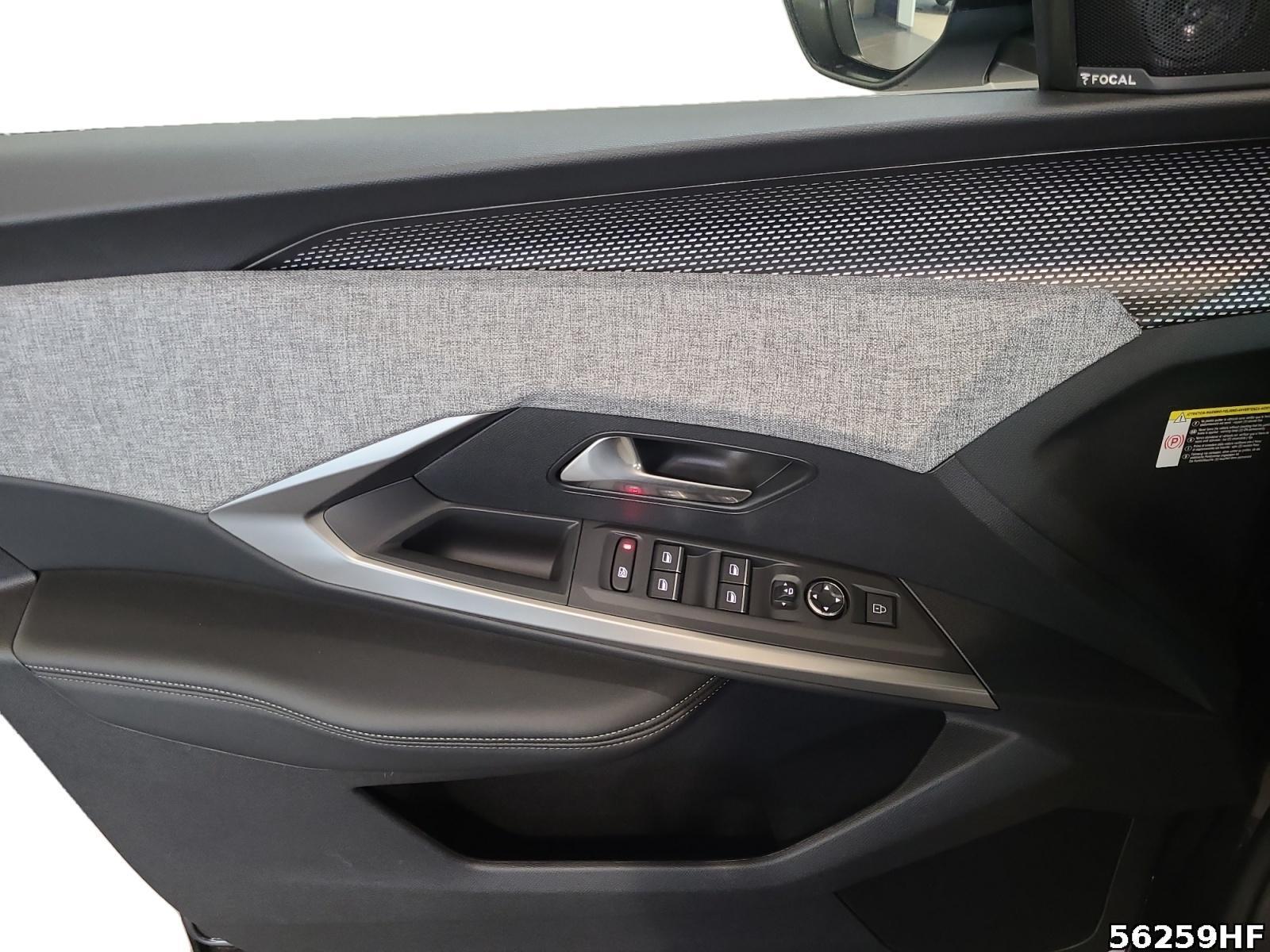 Fahrzeugabbildung Peugeot 3008 Launch Edition 325 AWD