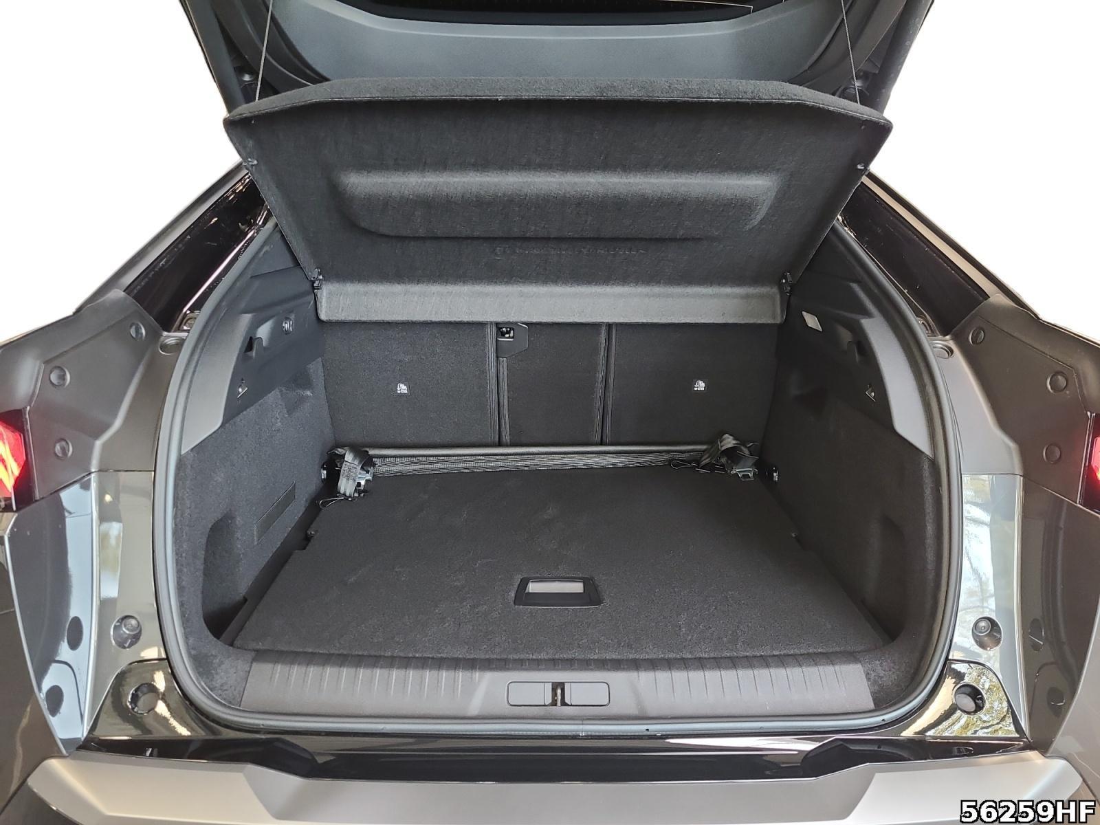 Fahrzeugabbildung Peugeot 3008 Launch Edition 325 AWD
