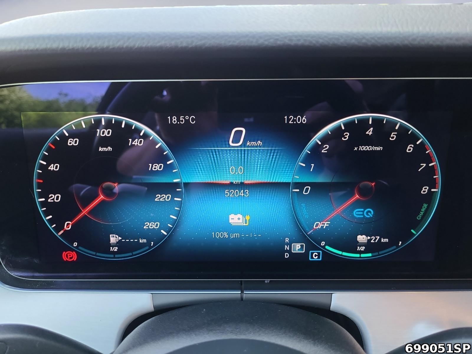 Fahrzeugabbildung Mercedes-Benz E 300 e T Avantgarde Widescr DISTRONIC+ SchiebeD