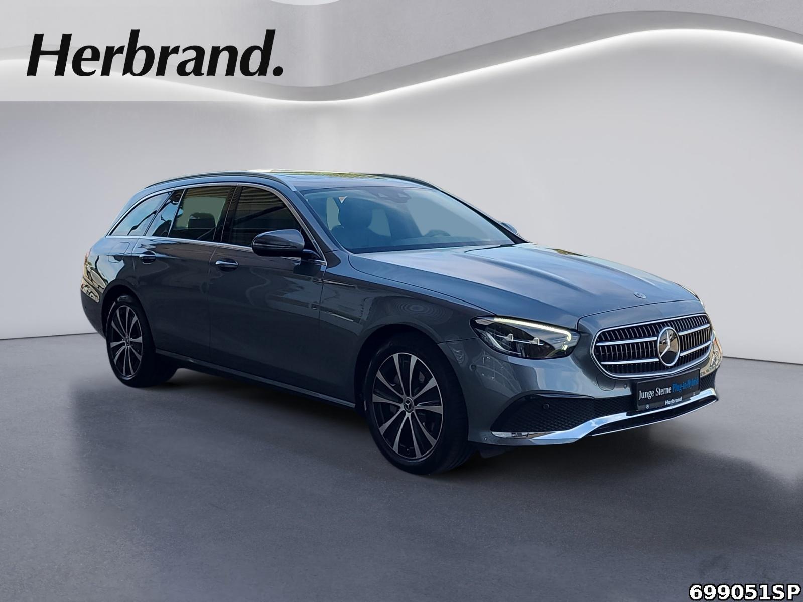 Fahrzeugabbildung Mercedes-Benz E 300 e T Avantgarde Widescr DISTRONIC+ SchiebeD