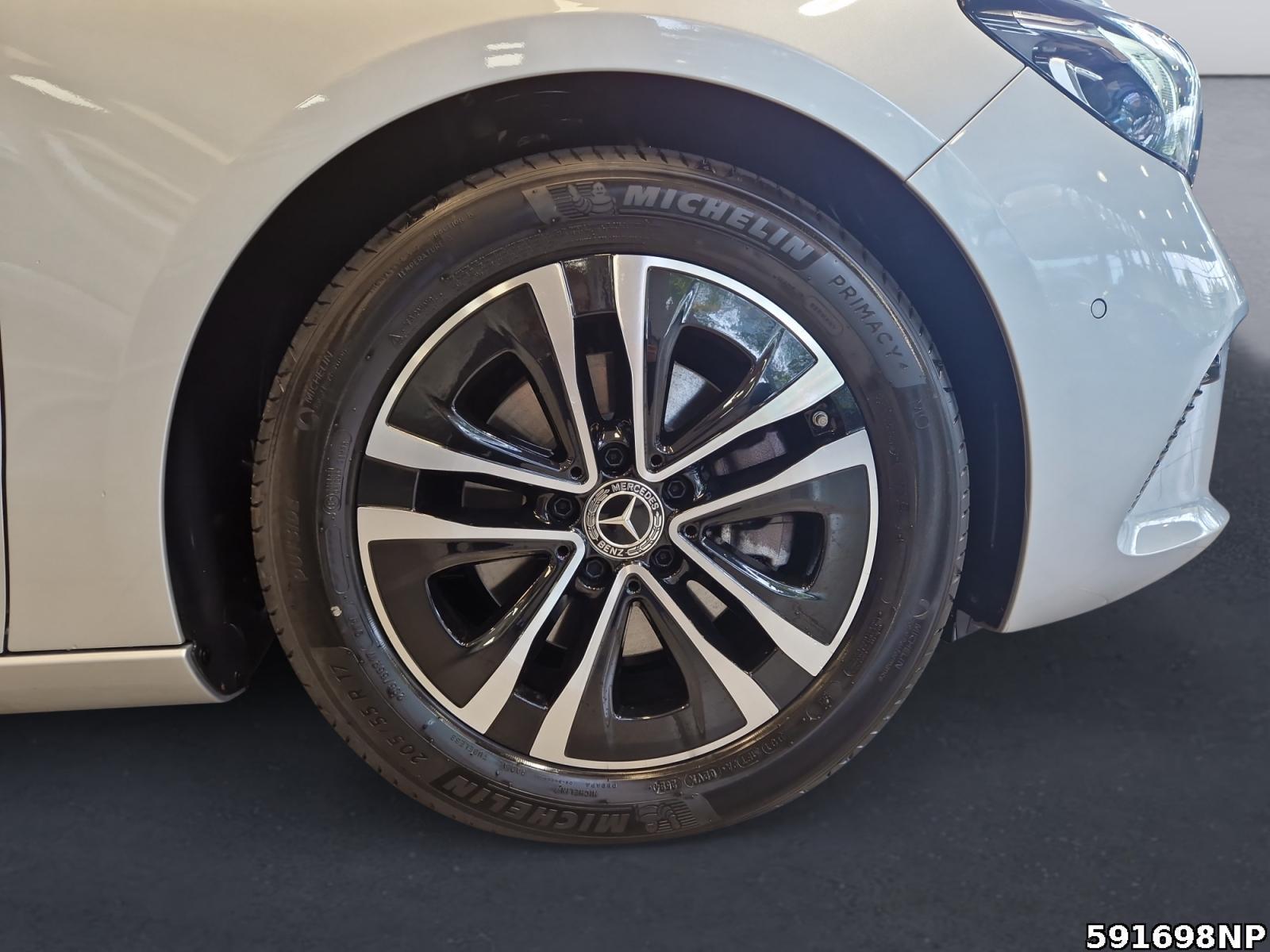 Fahrzeugabbildung Mercedes-Benz B 200 Progressive LED Lenkradheizung Kamera