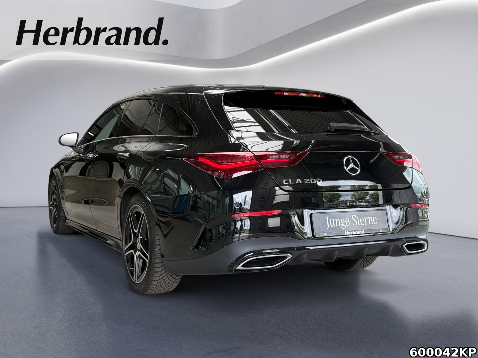 Fahrzeugabbildung Mercedes-Benz CLA 200 Shooting Brake AMG Pano Night Totw Distronic CarPla