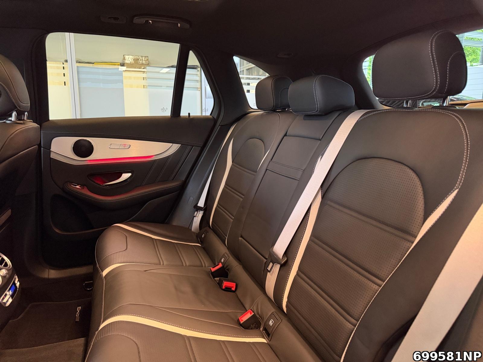 Fahrzeugabbildung Mercedes-Benz GLC 63 AMG S 4M Pano AHK Per.AGA Drivers Pack