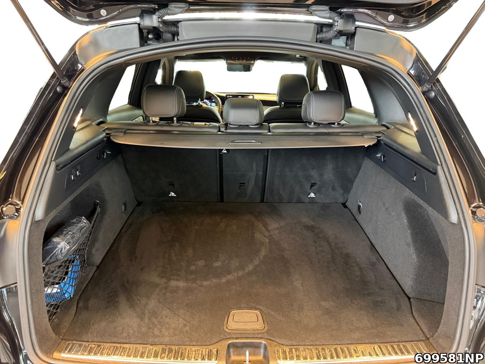 Fahrzeugabbildung Mercedes-Benz GLC 63 AMG S 4M Pano AHK Per.AGA Drivers Pack