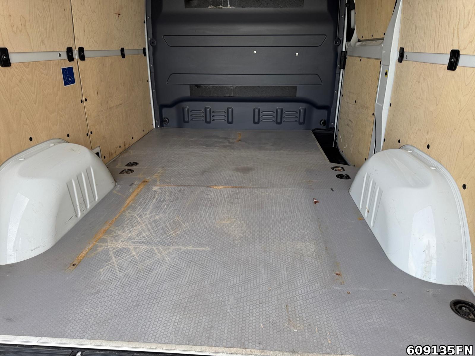 Fahrzeugabbildung Mercedes-Benz Sprinter 317 CDI *L1H1*AHK*Standheizung*MBUX-DAB