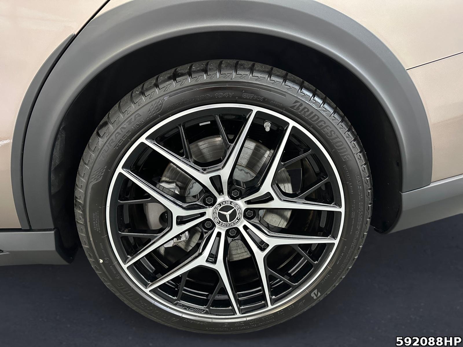 Fahrzeugabbildung Mercedes-Benz E 300 T 4M Avantgarde All Terrain Night 360°