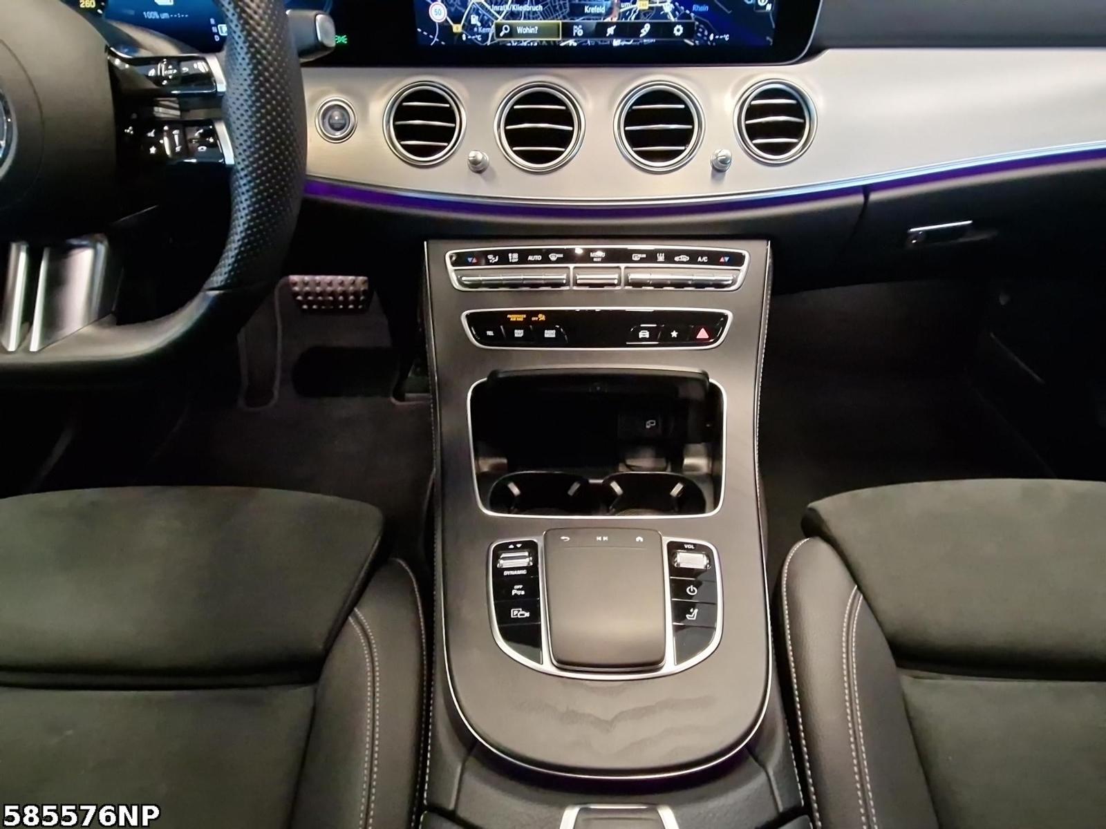 Fahrzeugabbildung Mercedes-Benz E 300 e T AMG Line Night HUD Burmester Distronic