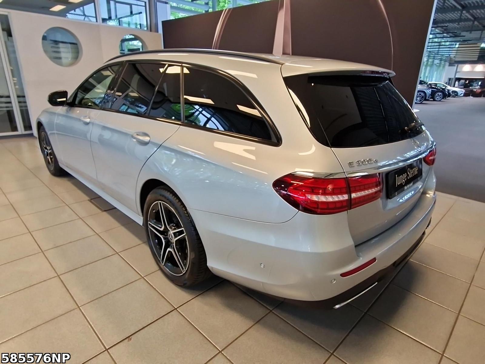 Fahrzeugabbildung Mercedes-Benz E 300 e T AMG Line Night HUD Burmester Distronic