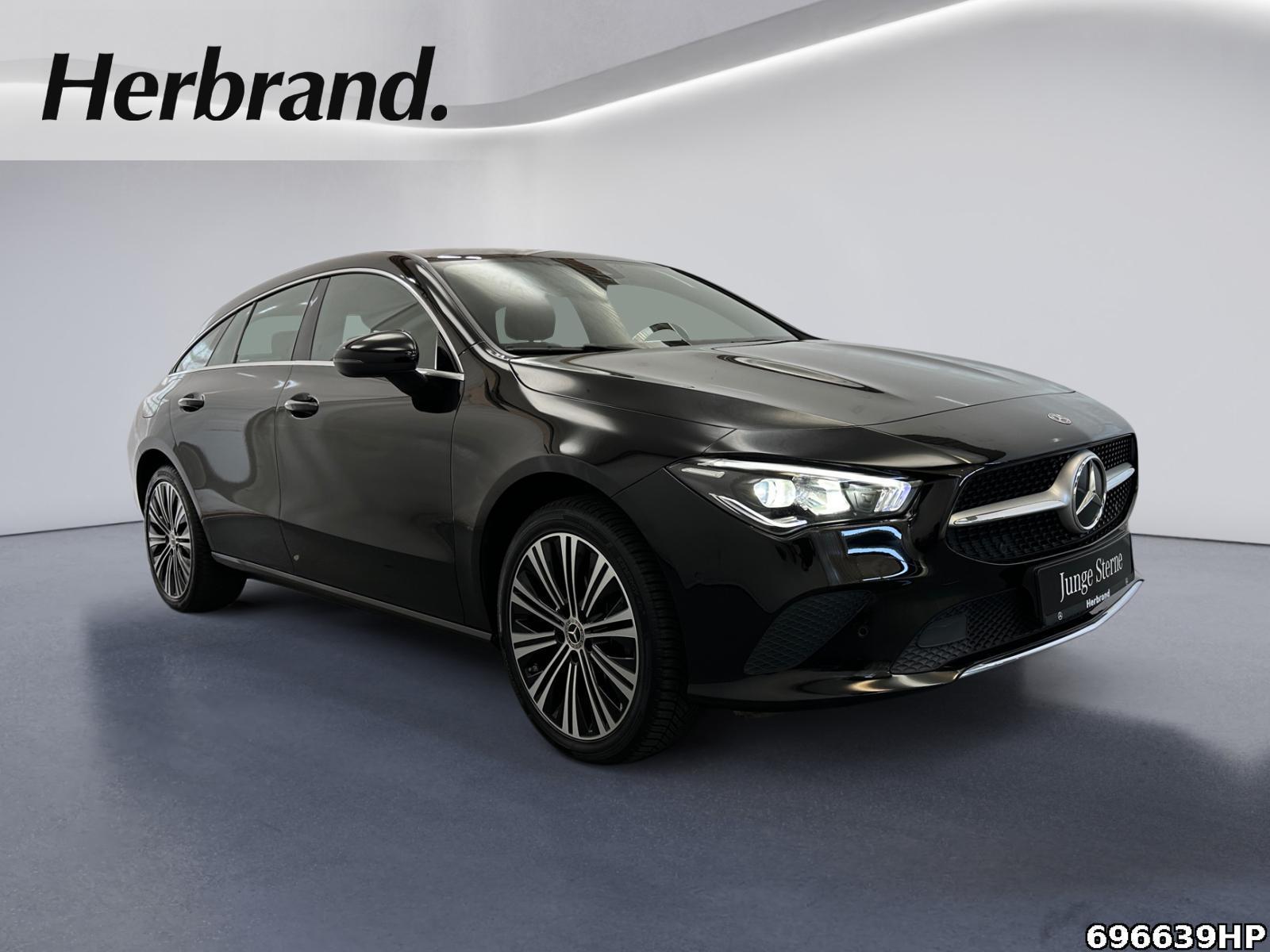 Fahrzeugabbildung Mercedes-Benz CLA 250 Shooting Brake e Progressive Kamera smartphone int.