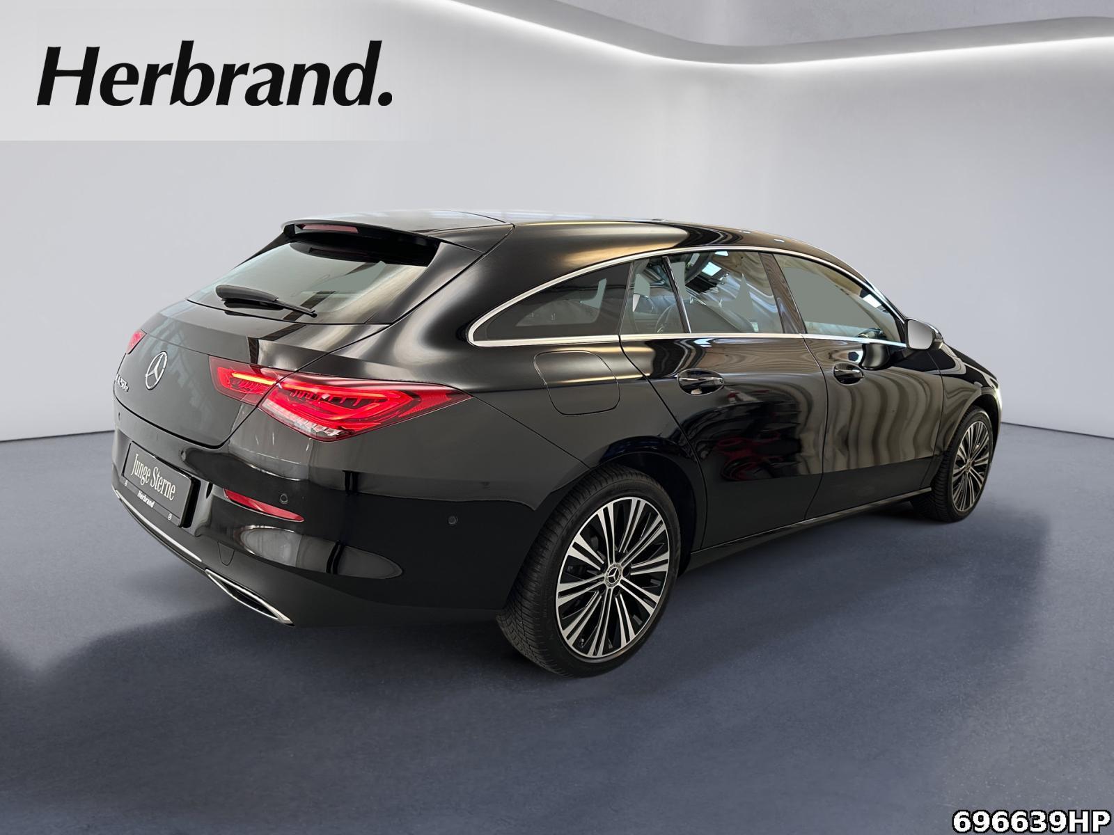 Fahrzeugabbildung Mercedes-Benz CLA 250 Shooting Brake e Progressive Kamera smartphone int.