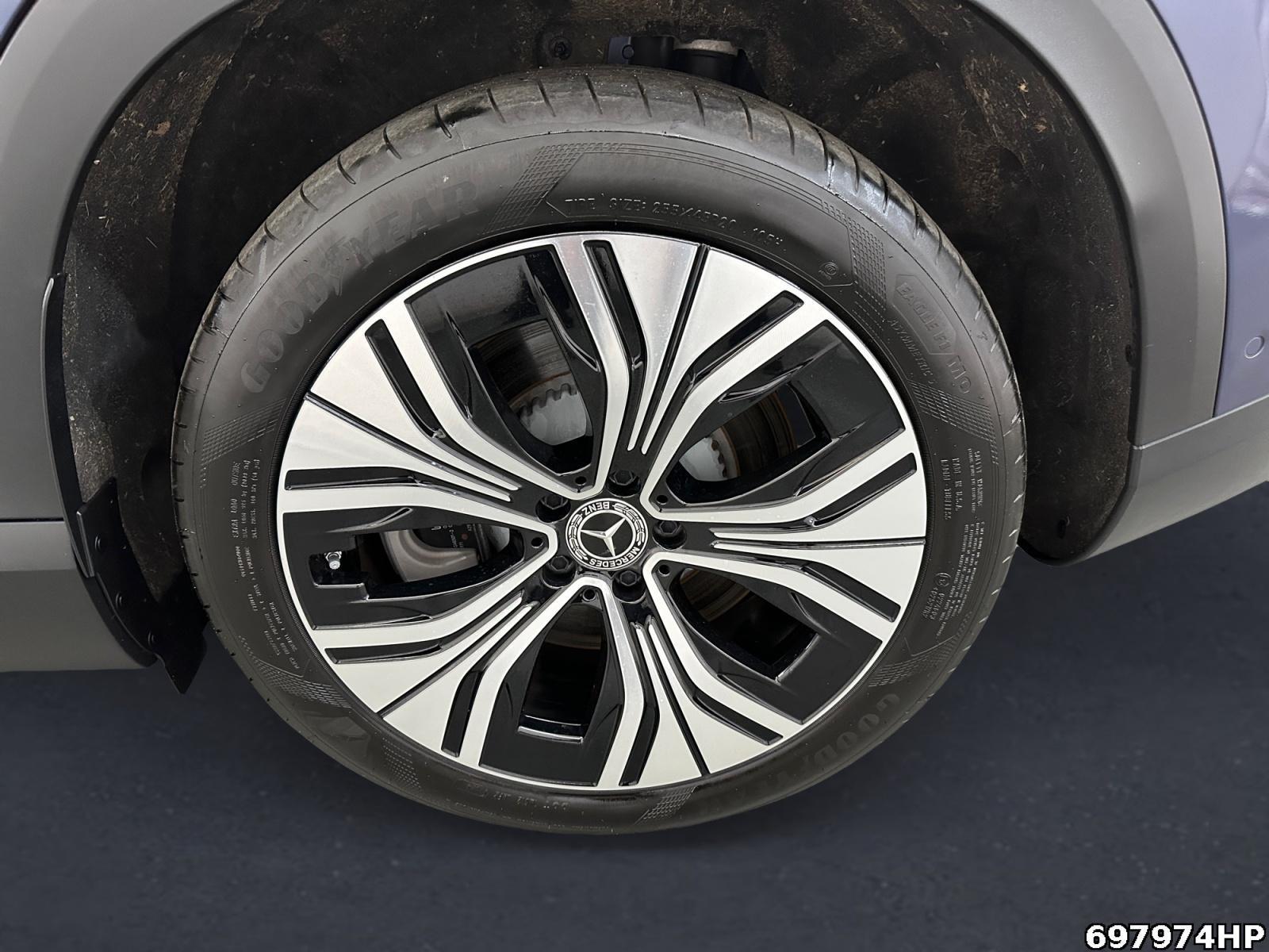 Fahrzeugabbildung Mercedes-Benz EQE SUV 350 4M Electric Art Pano DIGITAL 360°-K.