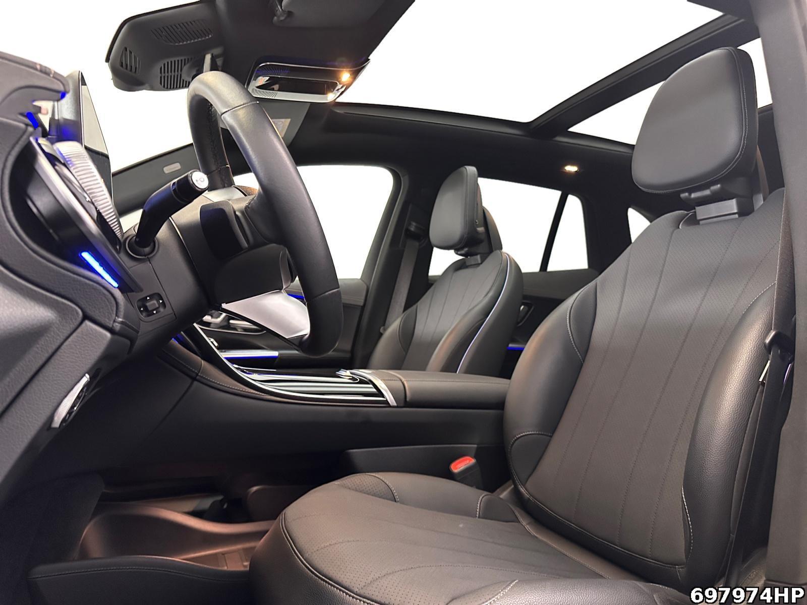 Fahrzeugabbildung Mercedes-Benz EQE SUV 350 4M Electric Art Pano DIGITAL 360°-K.