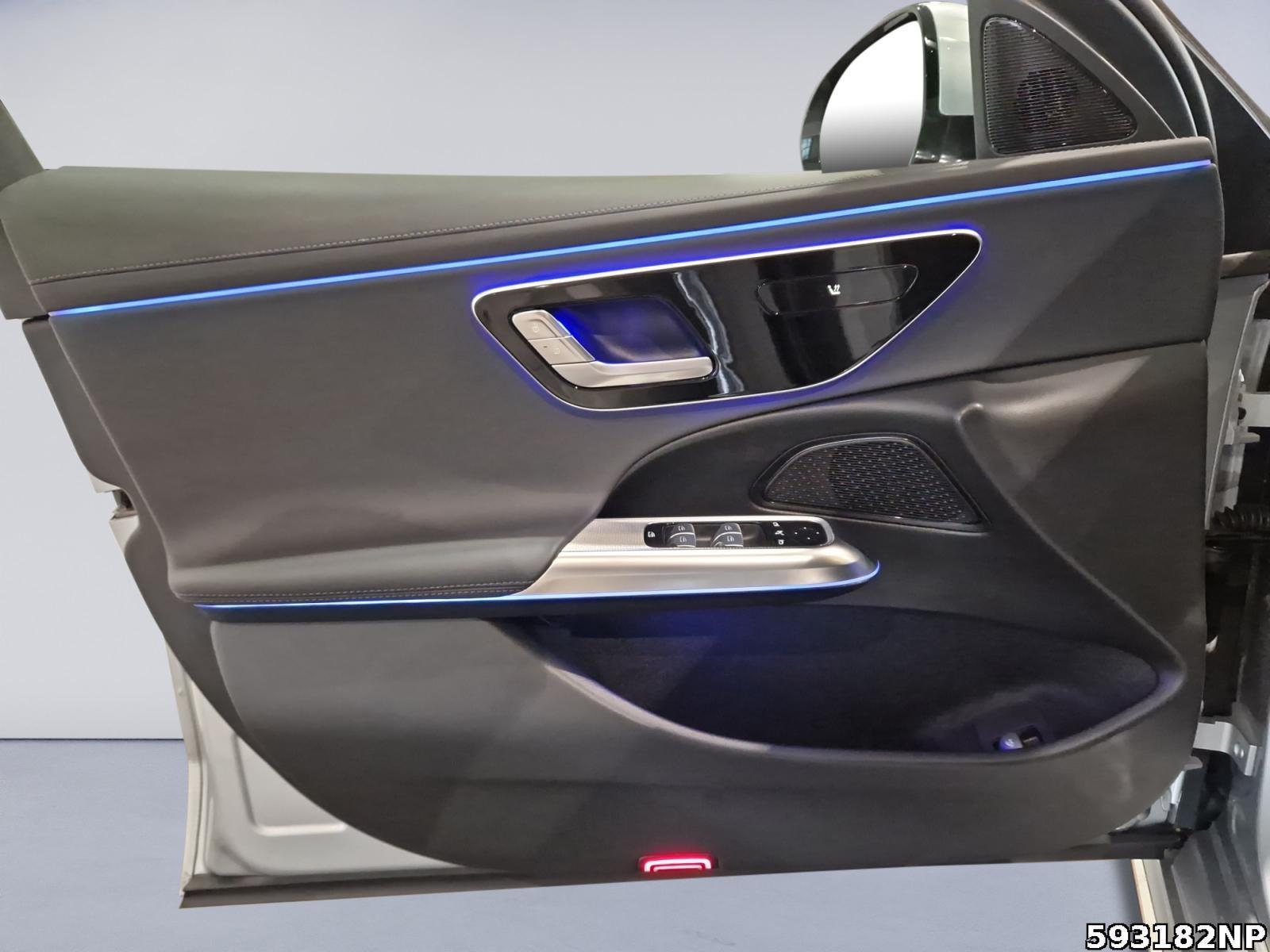 Fahrzeugabbildung Mercedes-Benz E 220 d AMG DISTRONIC Ambiente AHK LED Kamera