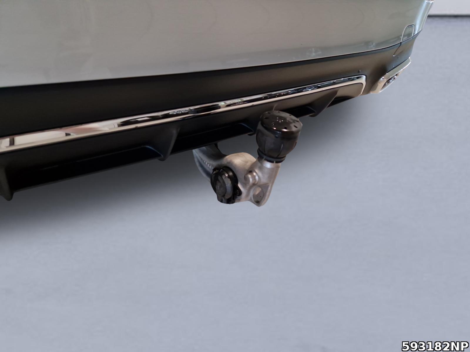 Fahrzeugabbildung Mercedes-Benz E 220 d AMG DISTRONIC Ambiente AHK LED Kamera