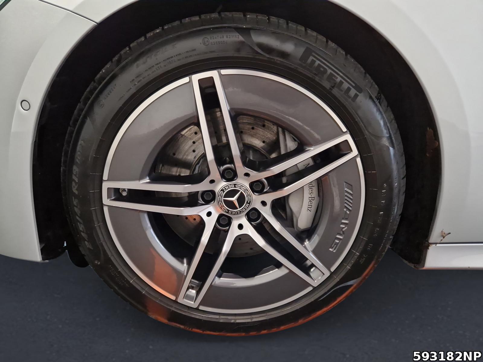 Fahrzeugabbildung Mercedes-Benz E 220 d AMG DISTRONIC Ambiente AHK LED Kamera