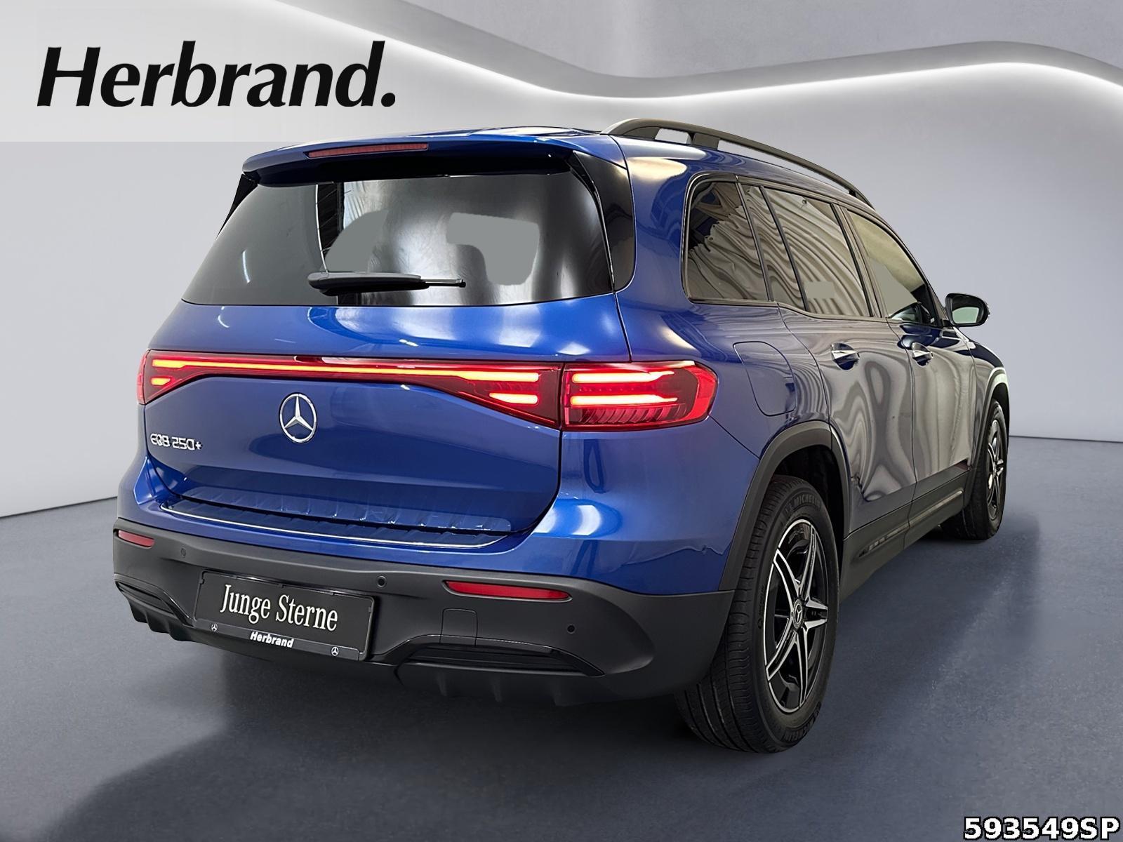 Fahrzeugabbildung Mercedes-Benz EQB AMG Pano LED DISTRONIC Ambiente 18LM.