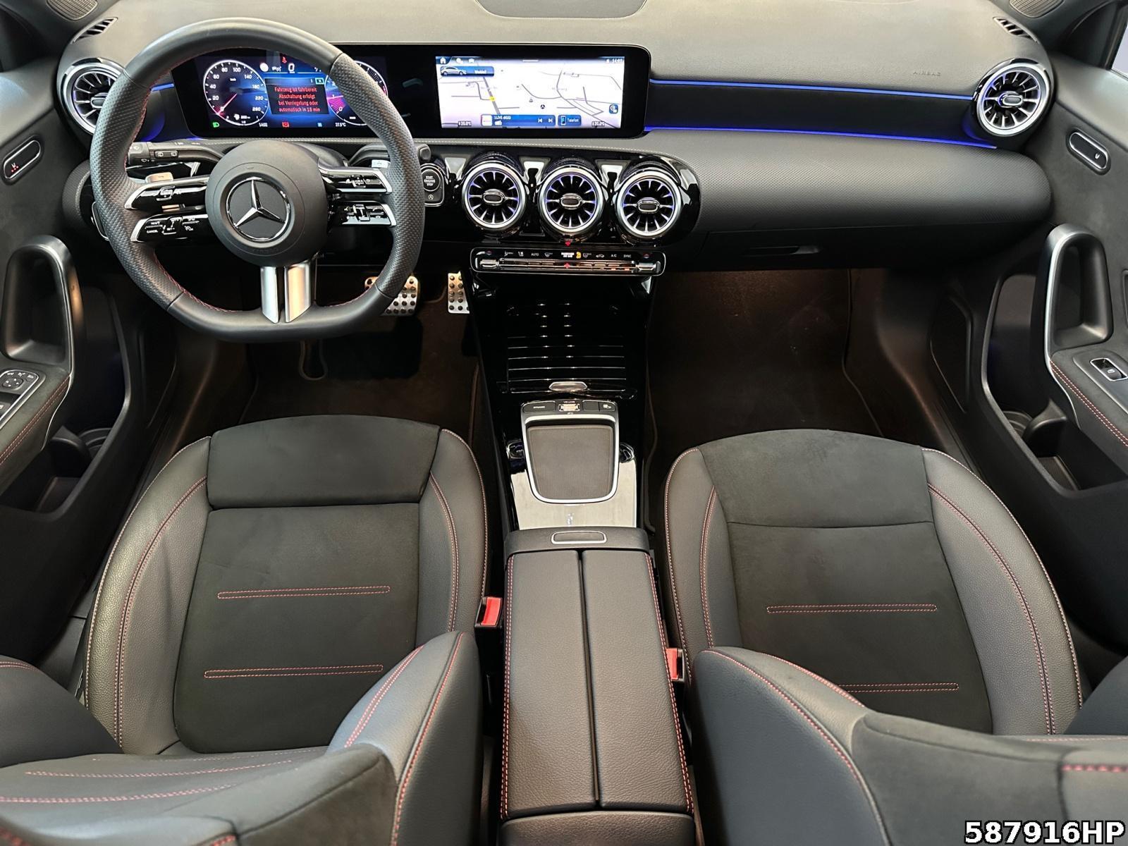 Fahrzeugabbildung Mercedes-Benz A 200 AMG Line Night DISTRONIC AHK Kamera Ambie