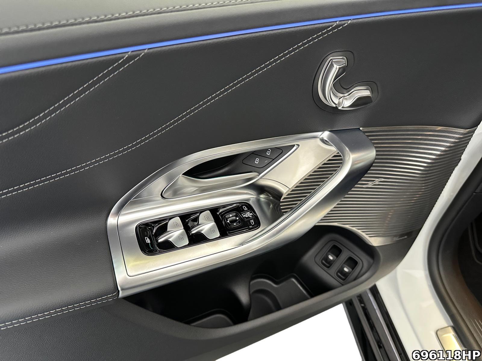 Fahrzeugabbildung Mercedes-Benz GLC 400 4MATIC +AMG+NIGHT+BURMESTER+SKYCONTR+