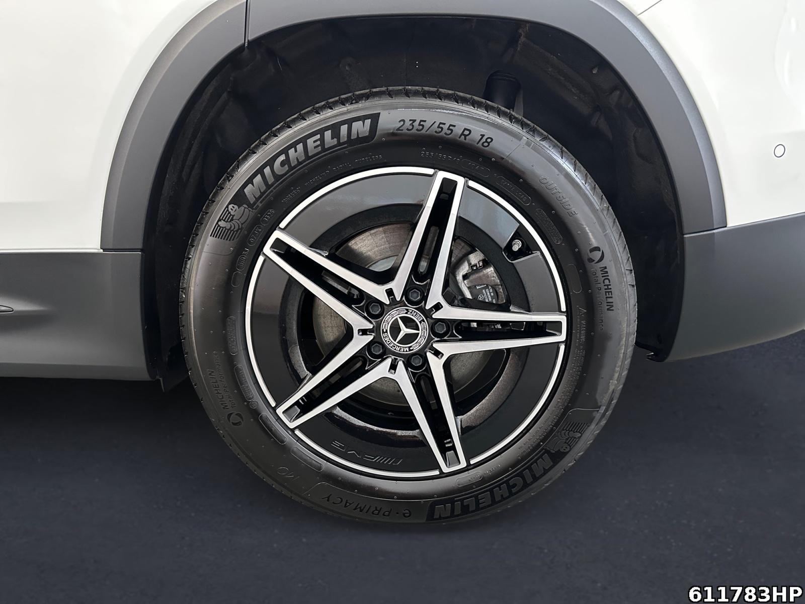 Fahrzeugabbildung Mercedes-Benz EQB 4M AMG Pano AHK Night 360° LED Keyless.