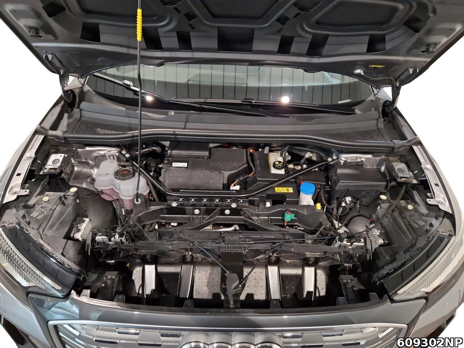 Fahrzeugabbildung Audi Q4 40 e-tron S-Line Kamera MATRIX-LED Sound