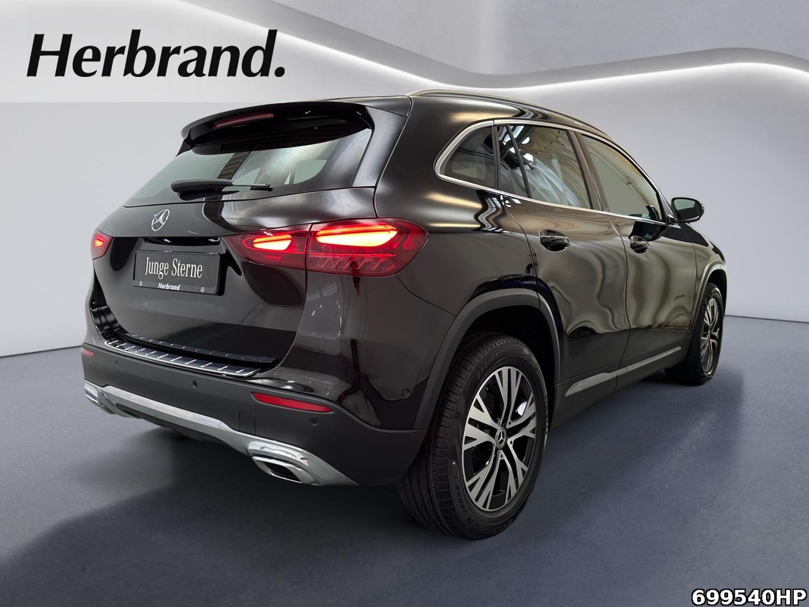 Fahrzeugabbildung Mercedes-Benz GLA 200 Progressive Lenkradhzg LED Kamera 18