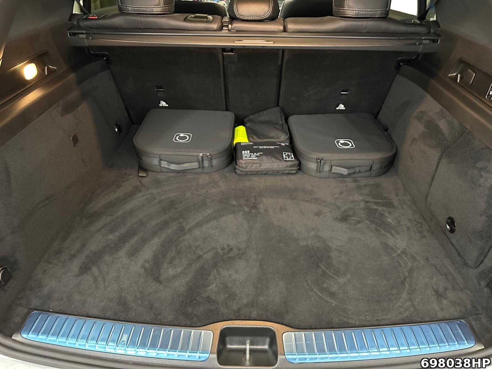 Fahrzeugabbildung Mercedes-Benz GLE 350 de +AMG-LINE+PANO+BURMESTER+DISTRONIC+