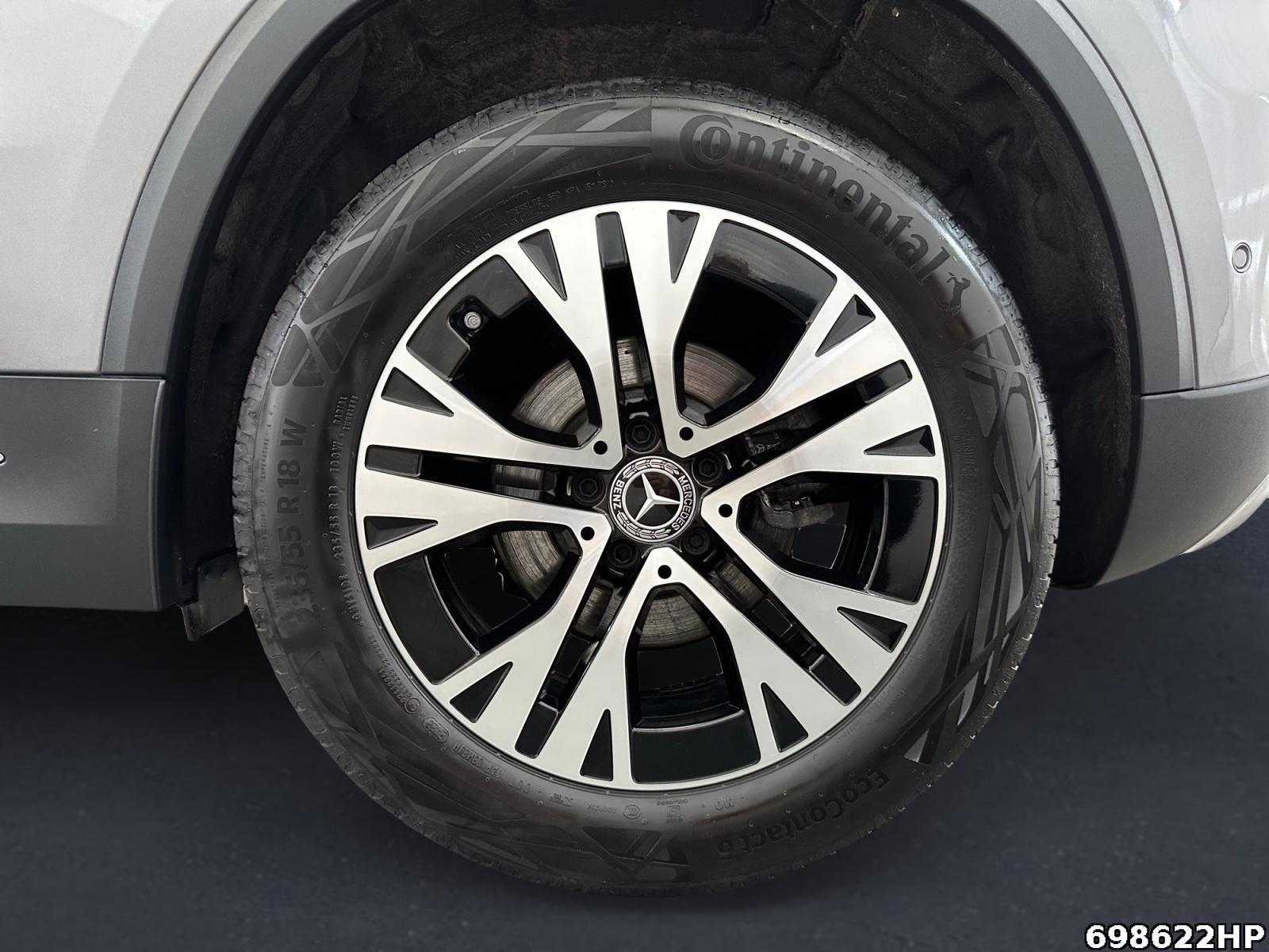 Fahrzeugabbildung Mercedes-Benz GLA 200 Progressive AHK DISTRONIC Kamera EASYP