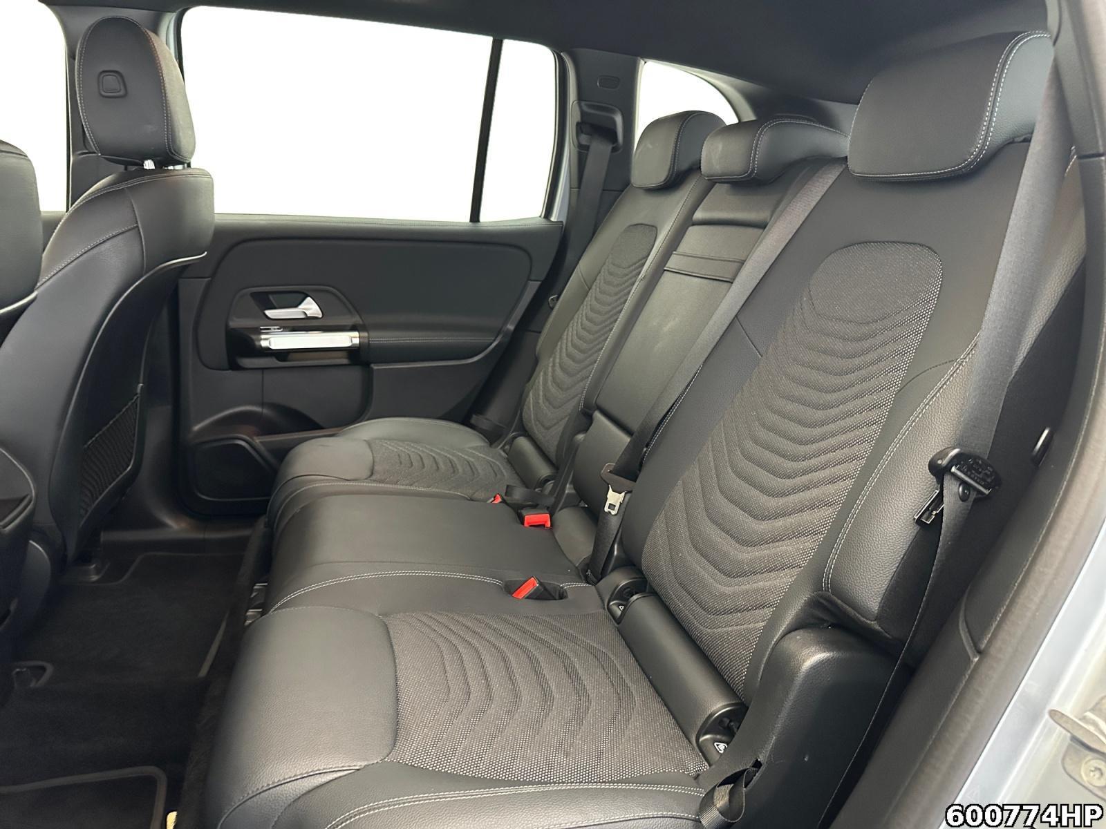 Fahrzeugabbildung Mercedes-Benz EQB 4M Progressive Ambiente CarPlay Totw