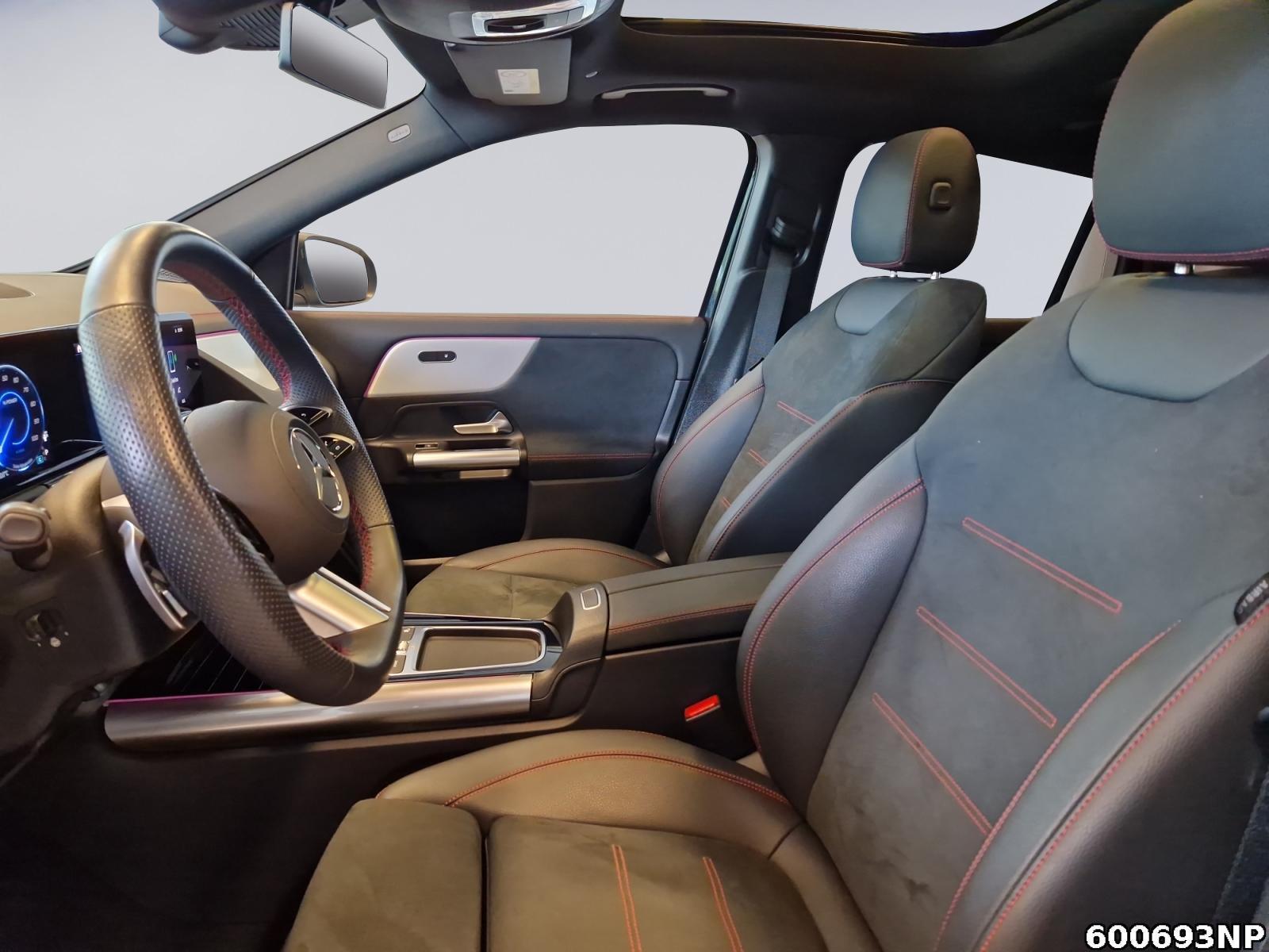 Fahrzeugabbildung Mercedes-Benz EQA AMG Line Panorama LED Kamera Totwinkel