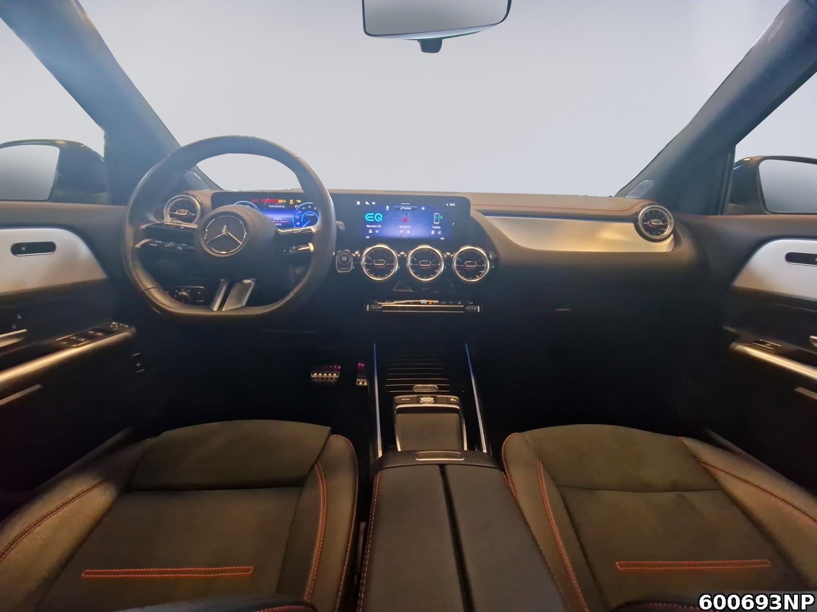Fahrzeugabbildung Mercedes-Benz EQA AMG Line Panorama LED Kamera Totwinkel