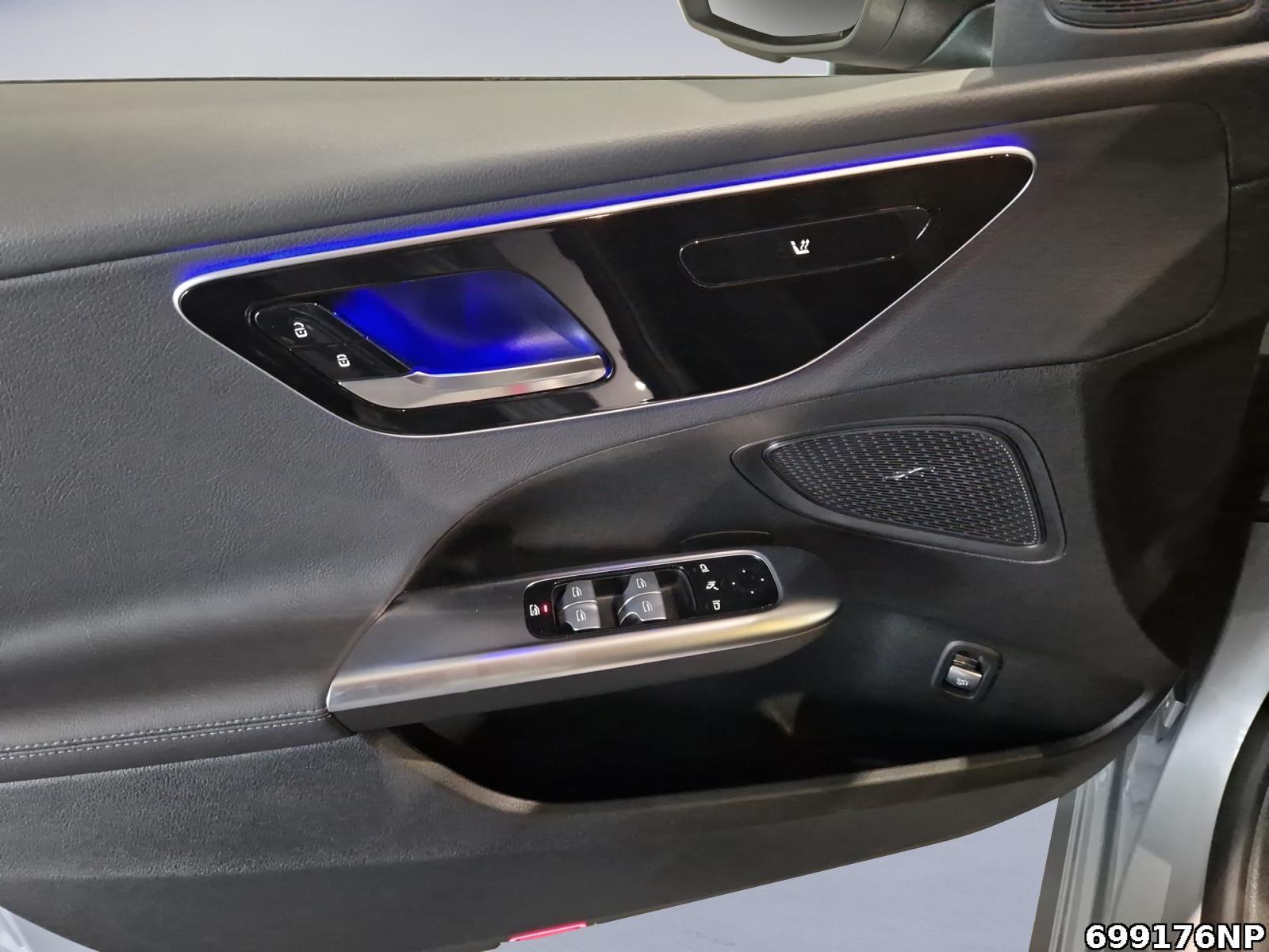 Fahrzeugabbildung Mercedes-Benz C 180 T Avantgarde Panorama 360° Distronic