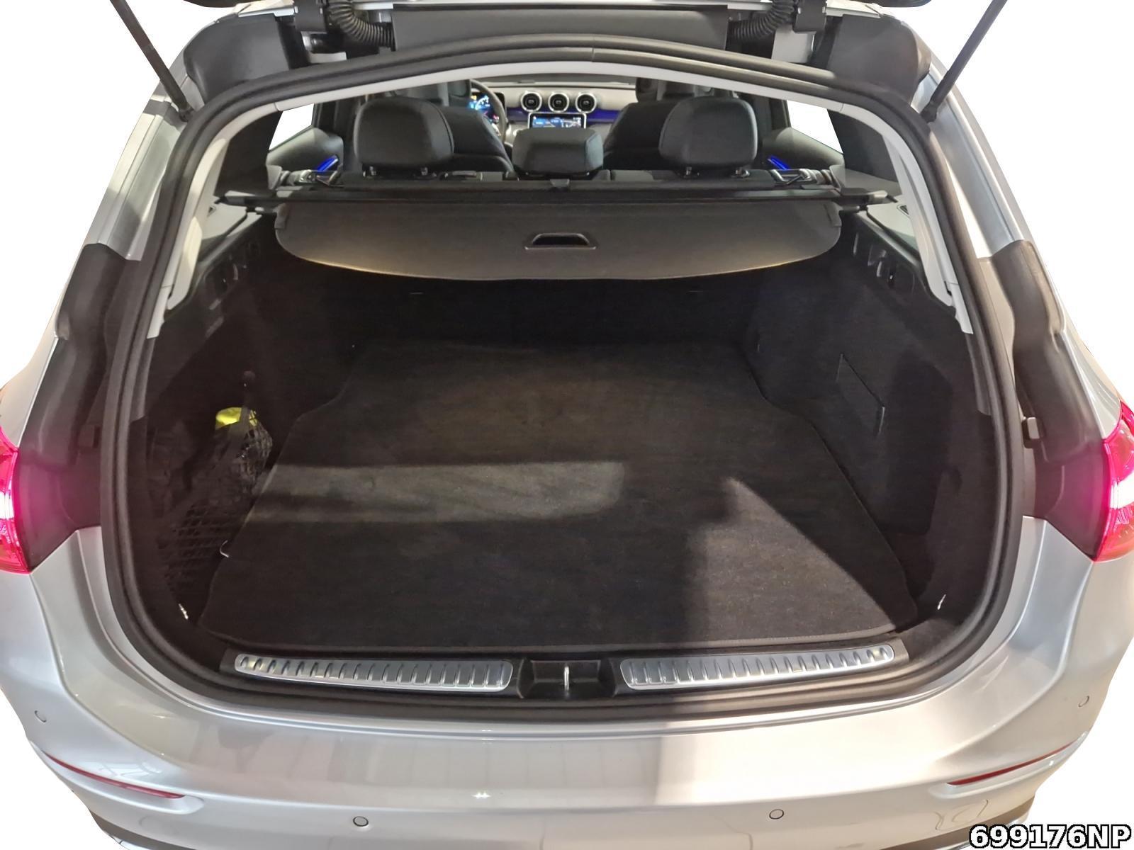 Fahrzeugabbildung Mercedes-Benz C 180 T Avantgarde Panorama 360° Distronic