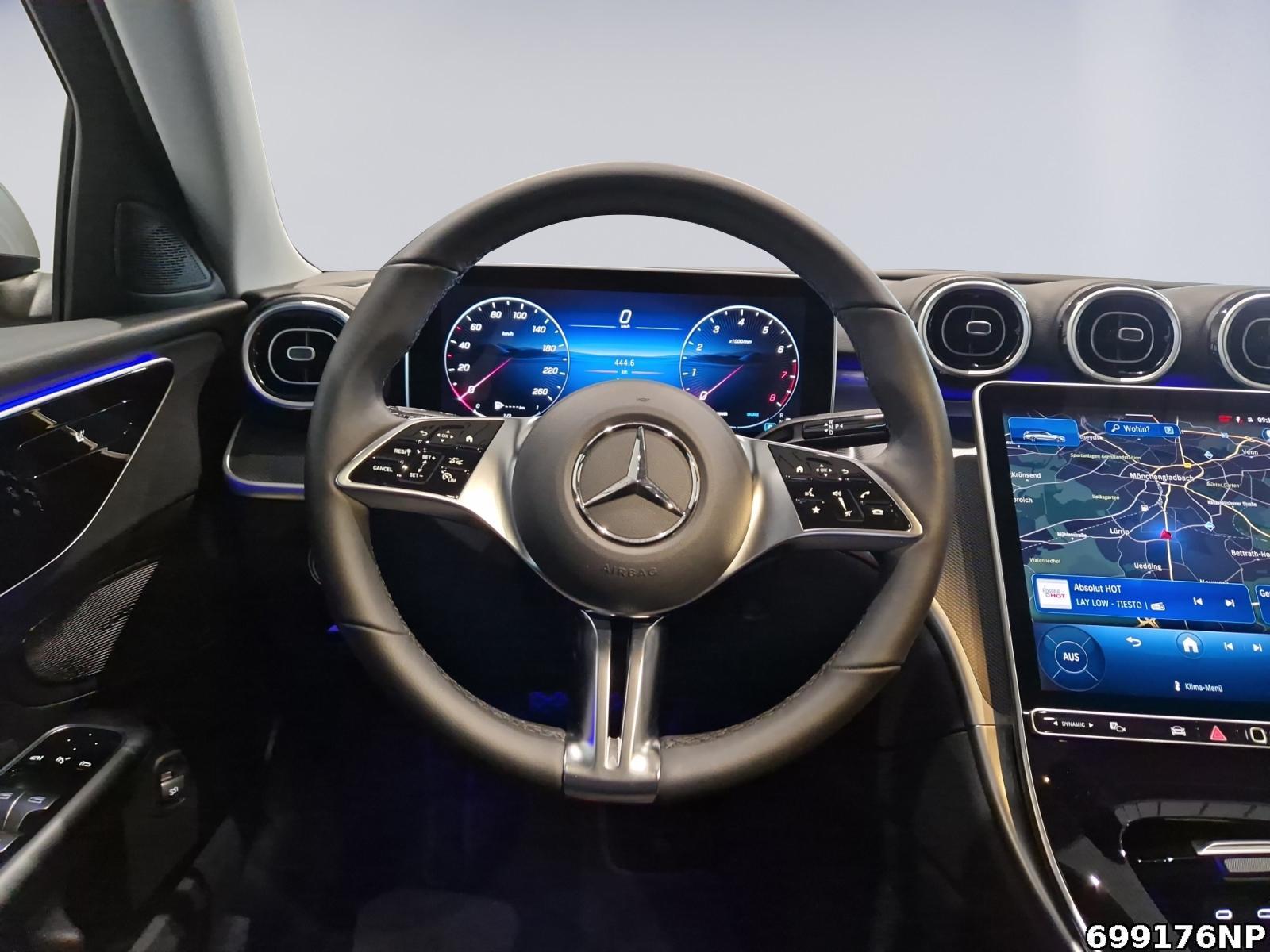 Fahrzeugabbildung Mercedes-Benz C 180 T Avantgarde Panorama 360° Distronic