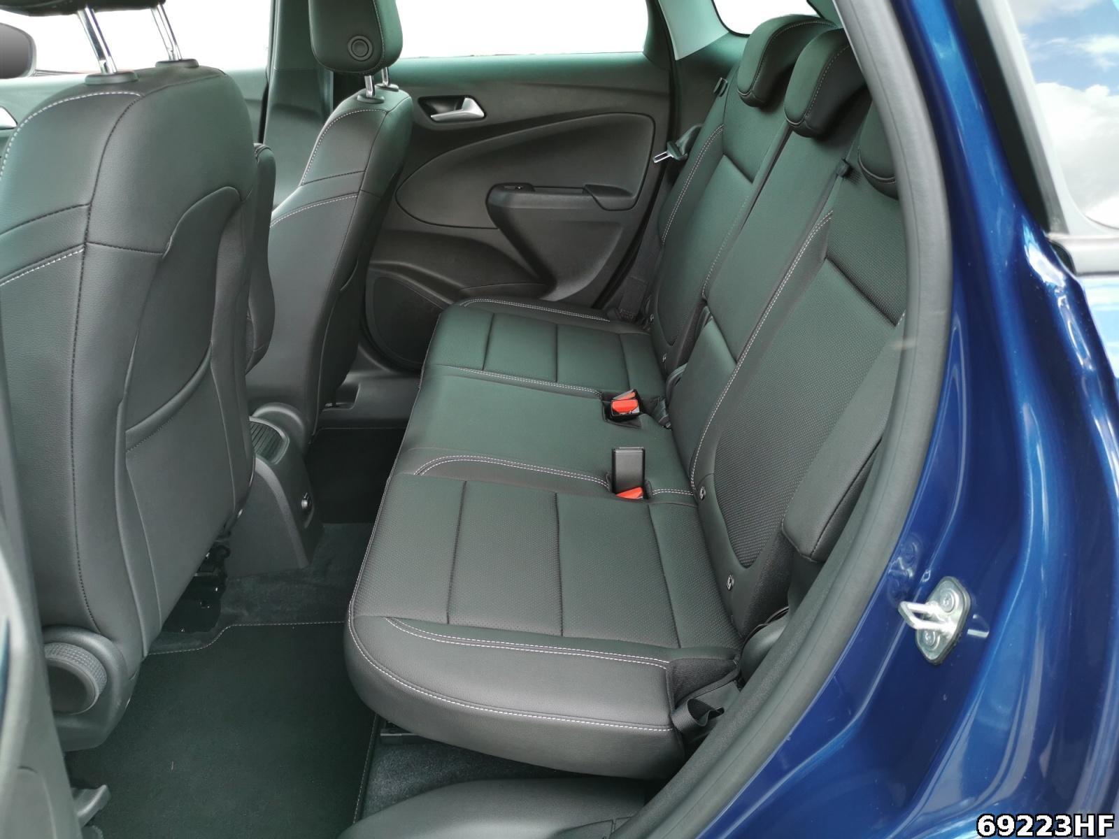 Fahrzeugabbildung Opel Crossland X Elegance 1.2 Diesel 96kW*ALLWETTER*