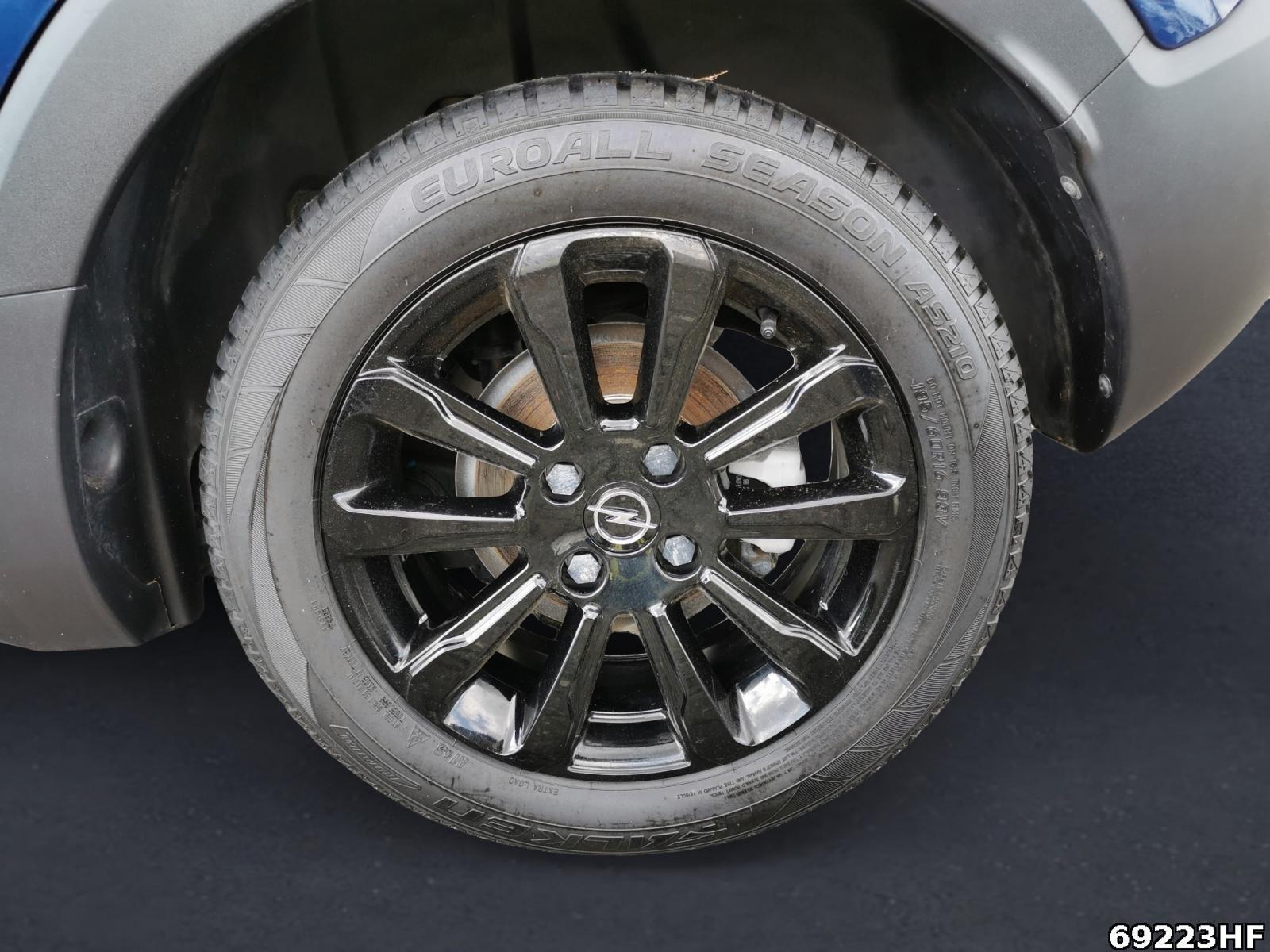 Fahrzeugabbildung Opel Crossland X Elegance 1.2 Diesel 96kW*ALLWETTER*