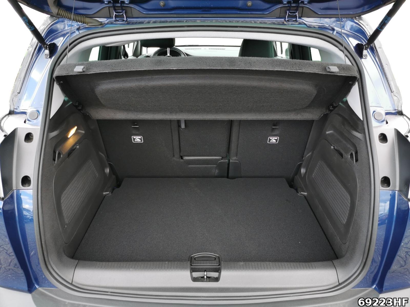 Fahrzeugabbildung Opel Crossland X Elegance 1.2 Diesel 96kW*ALLWETTER*