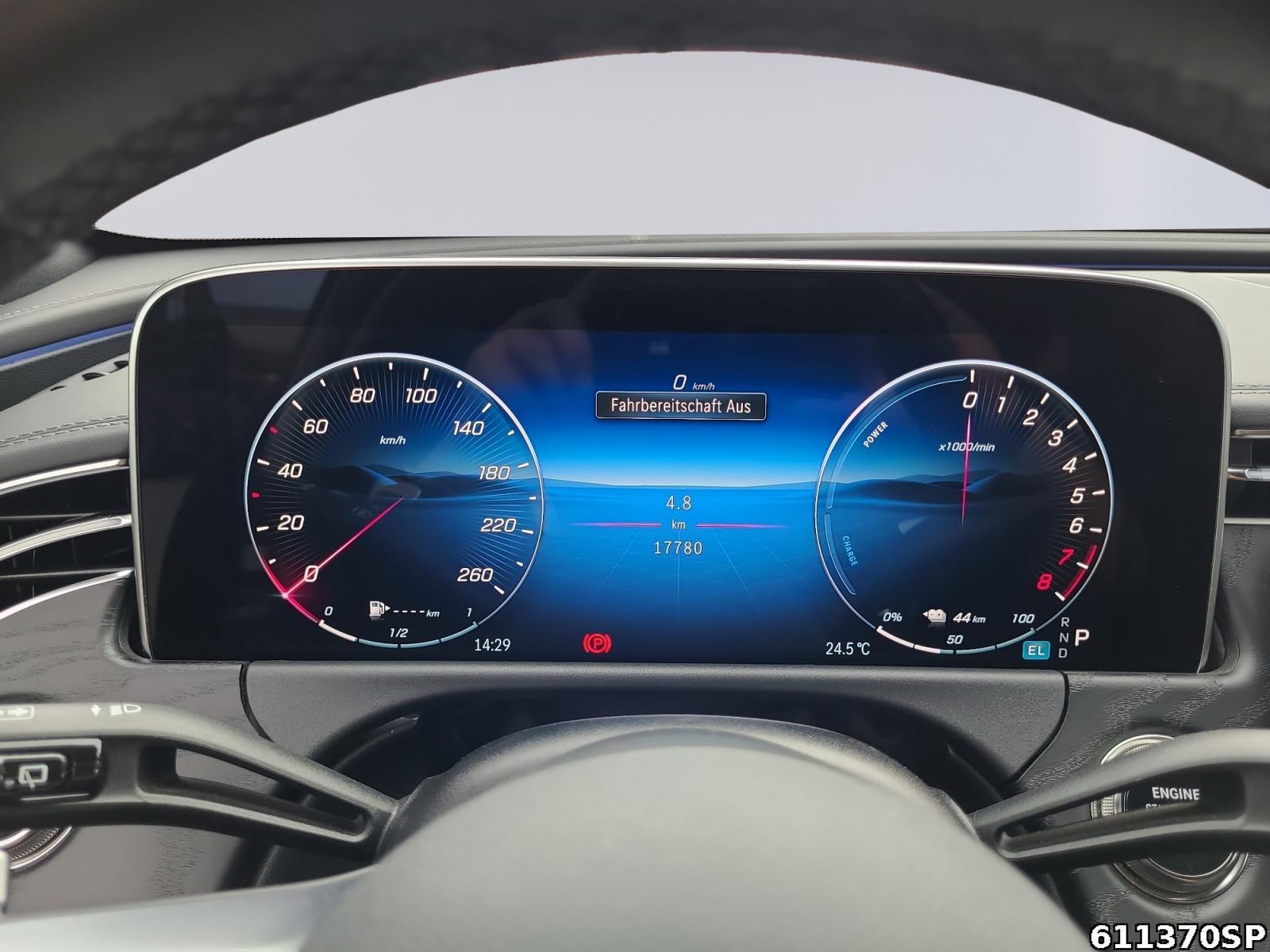 Fahrzeugabbildung Mercedes-Benz E 300 e T AMG AHK NightDistronic Keyless Kamera