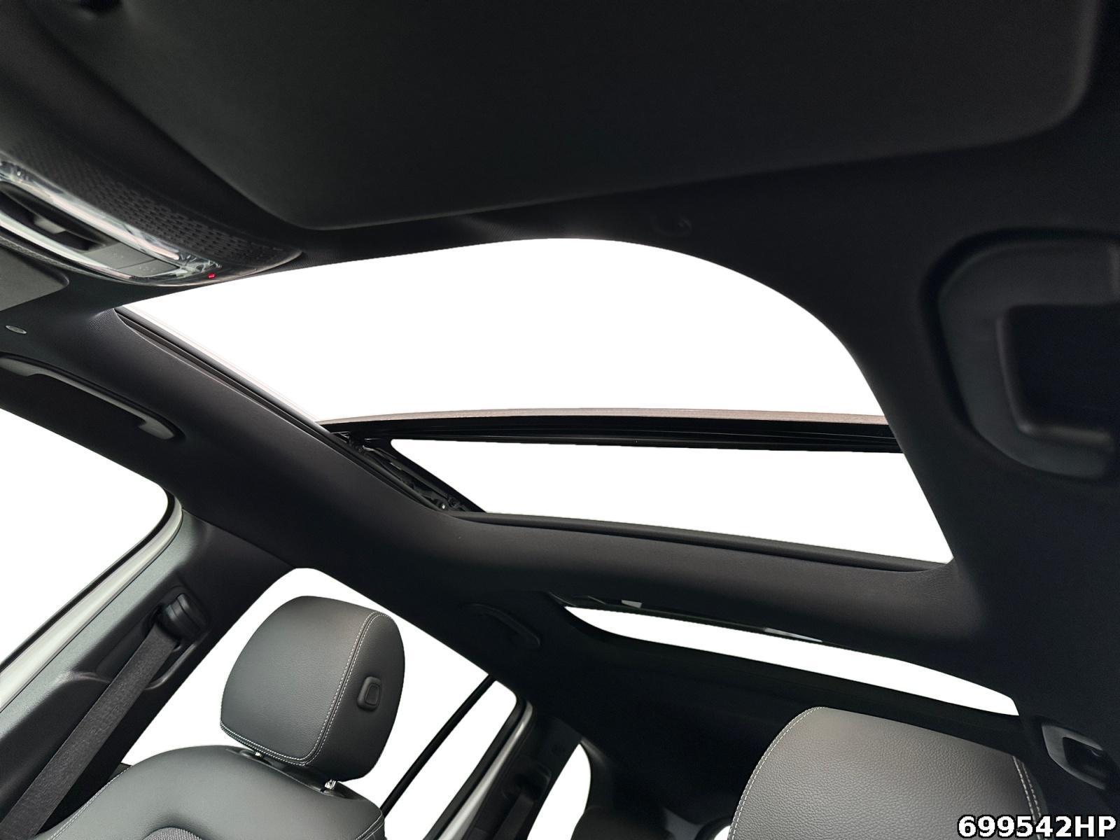 Fahrzeugabbildung Mercedes-Benz EQB 4M Progressive Kamera LED Pano Ambiente