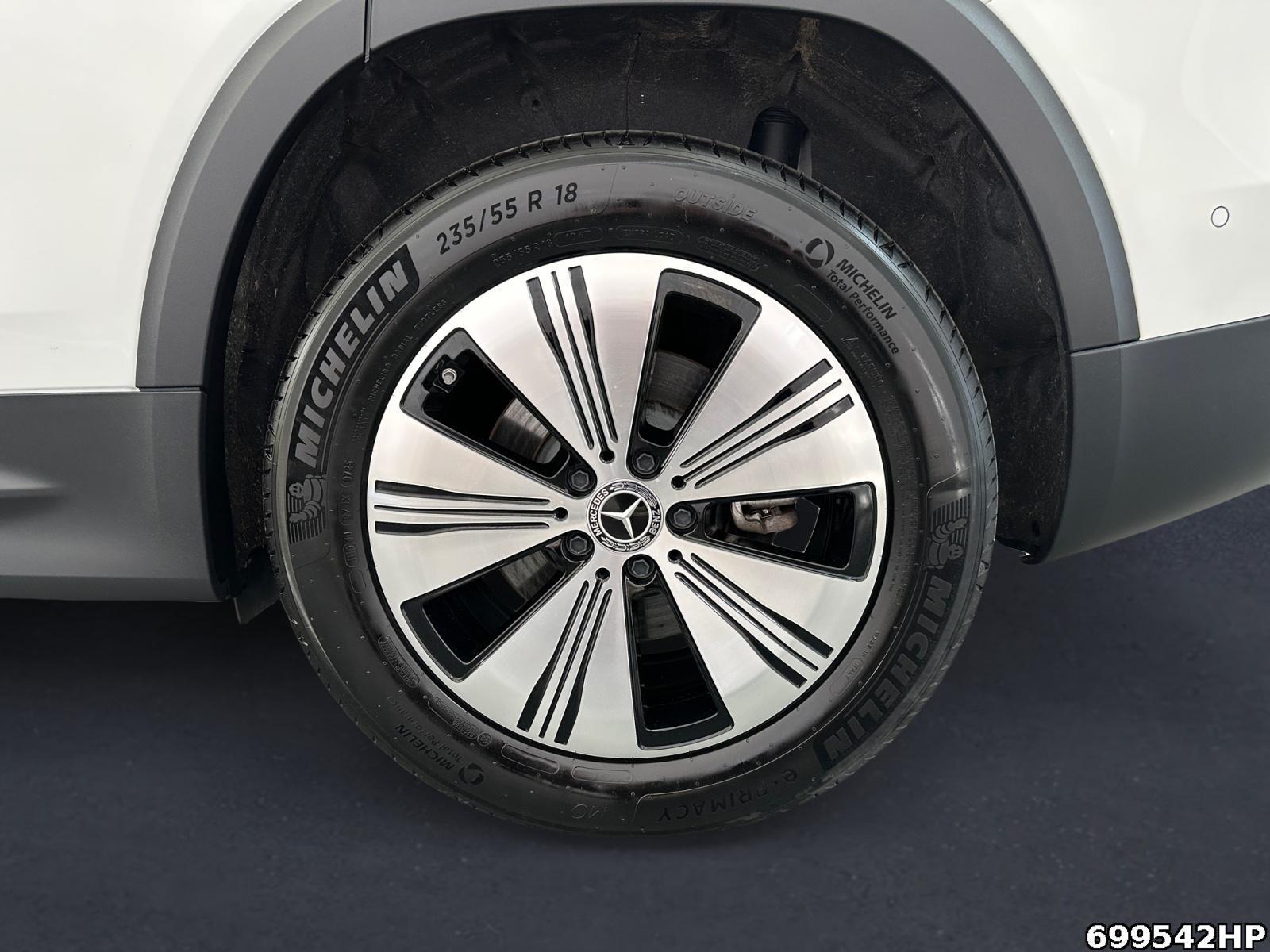 Fahrzeugabbildung Mercedes-Benz EQB 4M Progressive Kamera LED Pano Ambiente