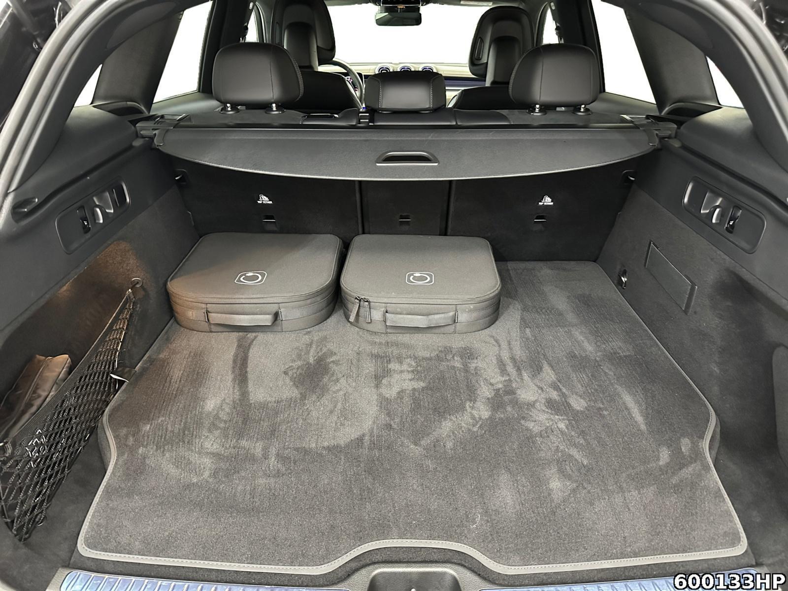 Fahrzeugabbildung Mercedes-Benz GLC 300 de 4M AMG AHK DISTRONIC 360° Memory LED