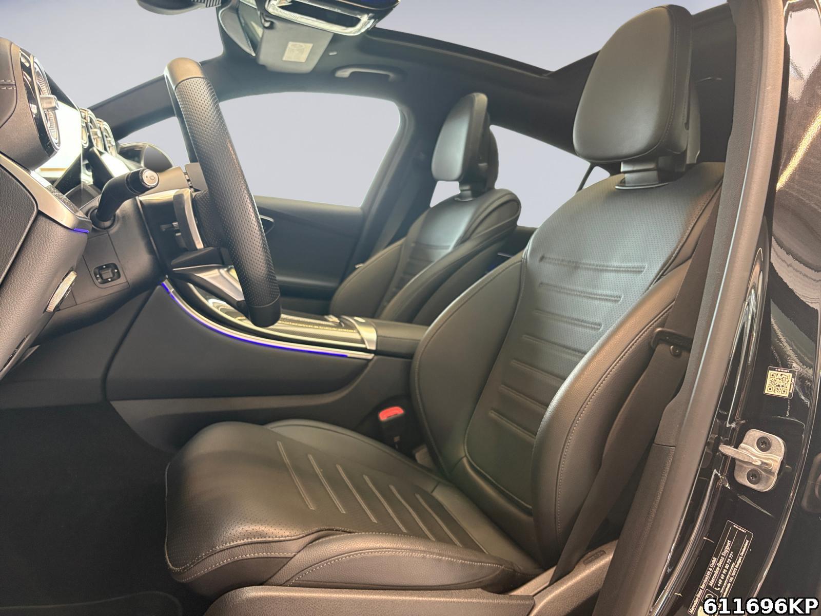 Fahrzeugabbildung Mercedes-Benz GLC 300 4M AMG Coupé Pano Burmester 360° Night