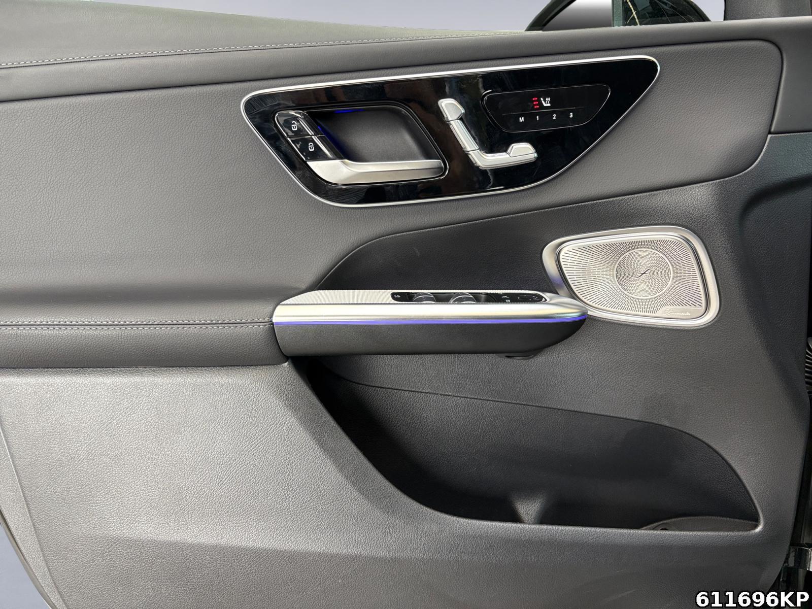 Fahrzeugabbildung Mercedes-Benz GLC 300 4M AMG Coupé Pano Burmester 360° Night