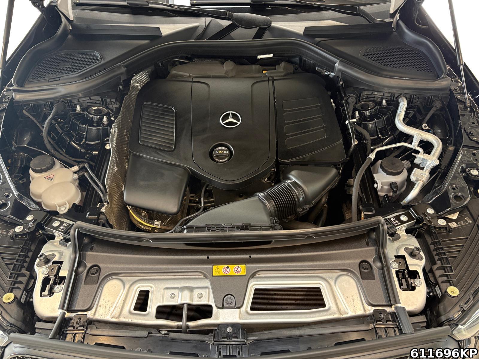 Fahrzeugabbildung Mercedes-Benz GLC 300 4M AMG Coupé Pano Burmester 360° Night