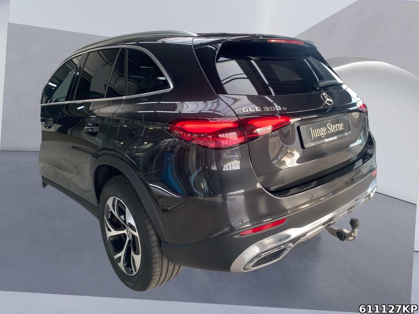 Fahrzeugabbildung Mercedes-Benz GLC 300 e Avantgarde Pano AHK Distronic Memory