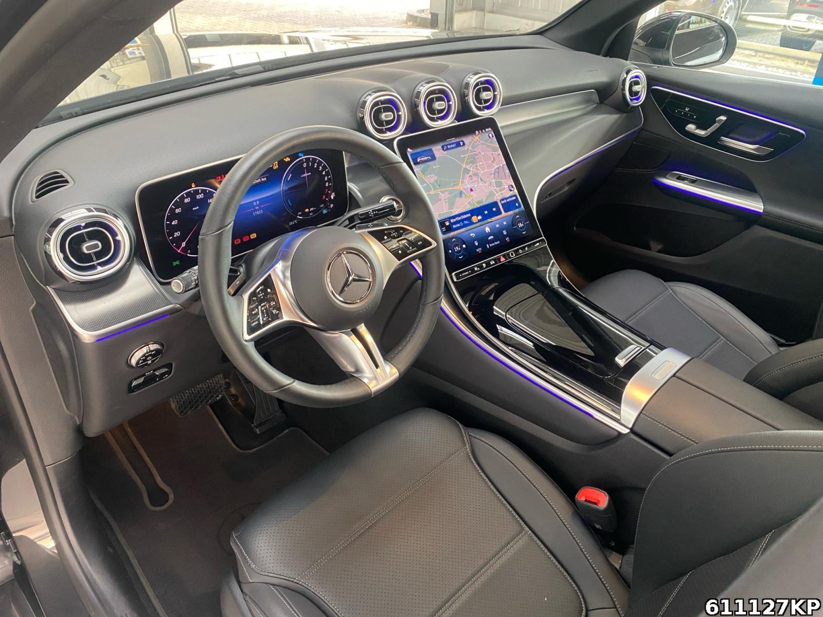 Fahrzeugabbildung Mercedes-Benz GLC 300 e Avantgarde Pano AHK Distronic Memory